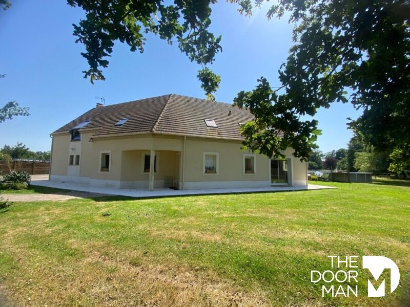 Maison 7 pièces - 195m² - LE PERRAY EN YVELINES