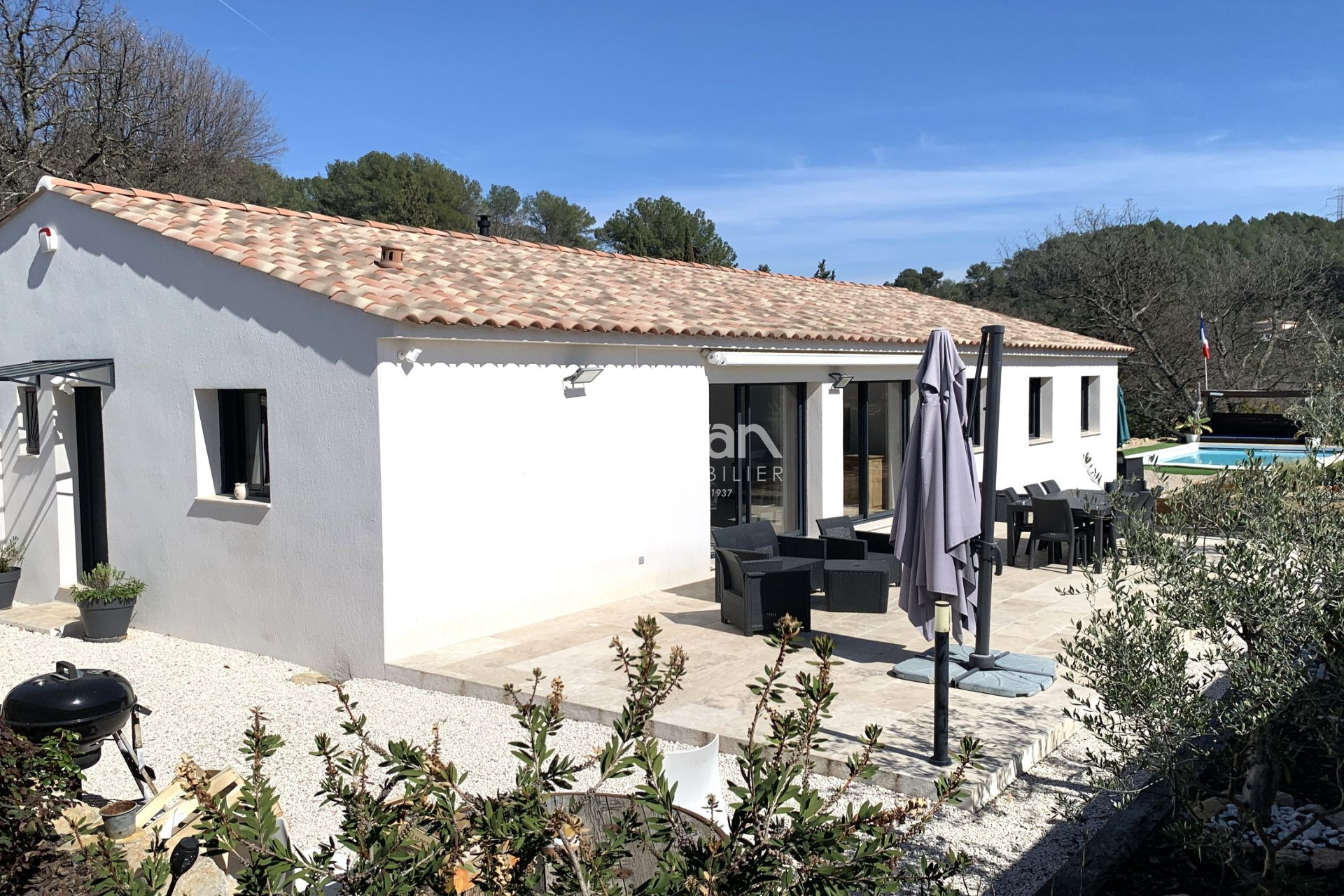 Maison 6 pièces - 131m² - TRANS EN PROVENCE