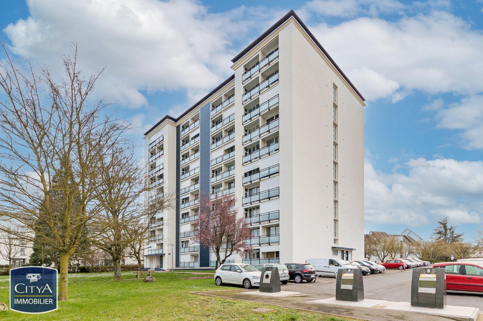 Appartement 1 pièce - 31m² - CHAMBRAY LES TOURS