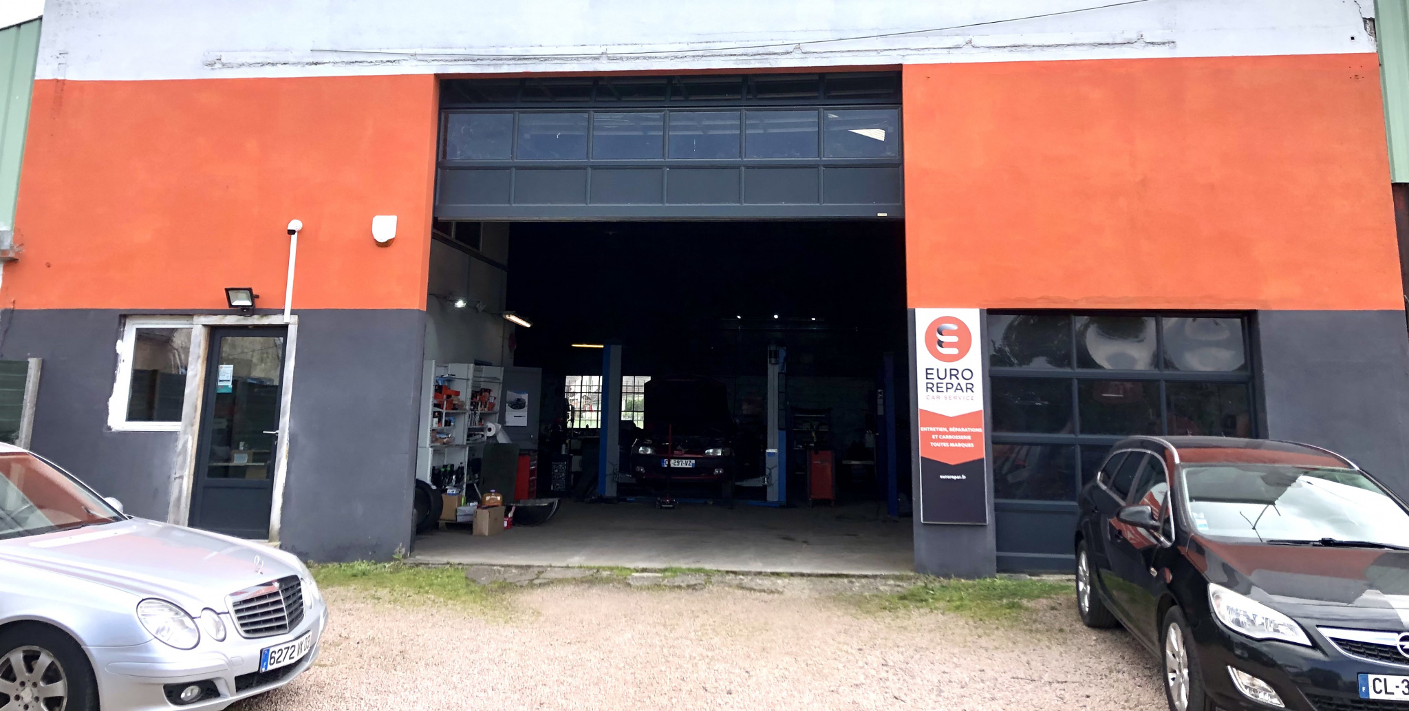 Local industriel  - 400m² - PERIGNY