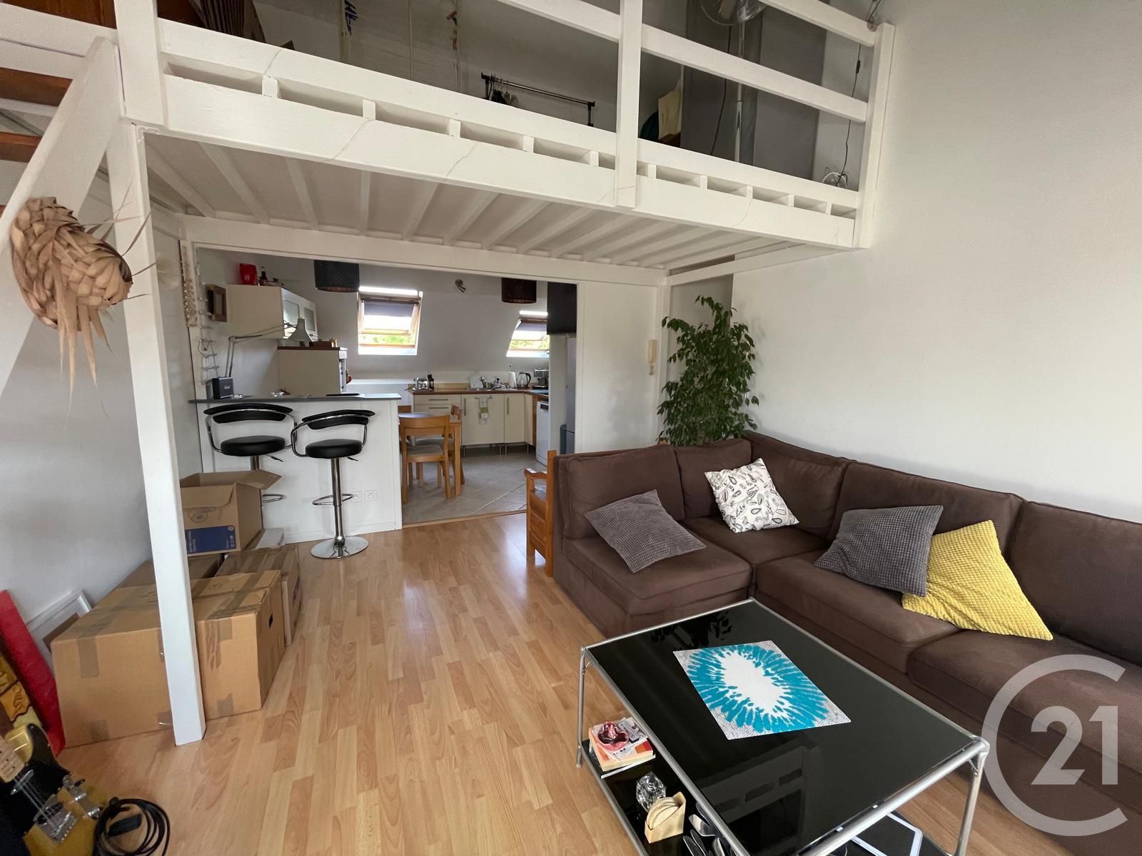 Appartement 2 pièces - 67m² - CERGY