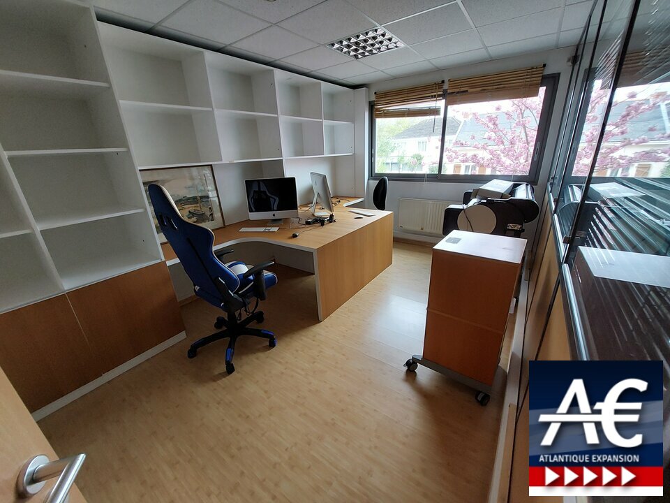 Local Professionnel  - 70m² - NANTES