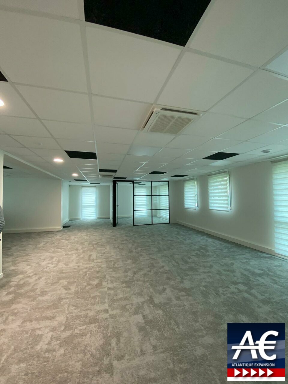 Local Professionnel  - 127m² - NANTES