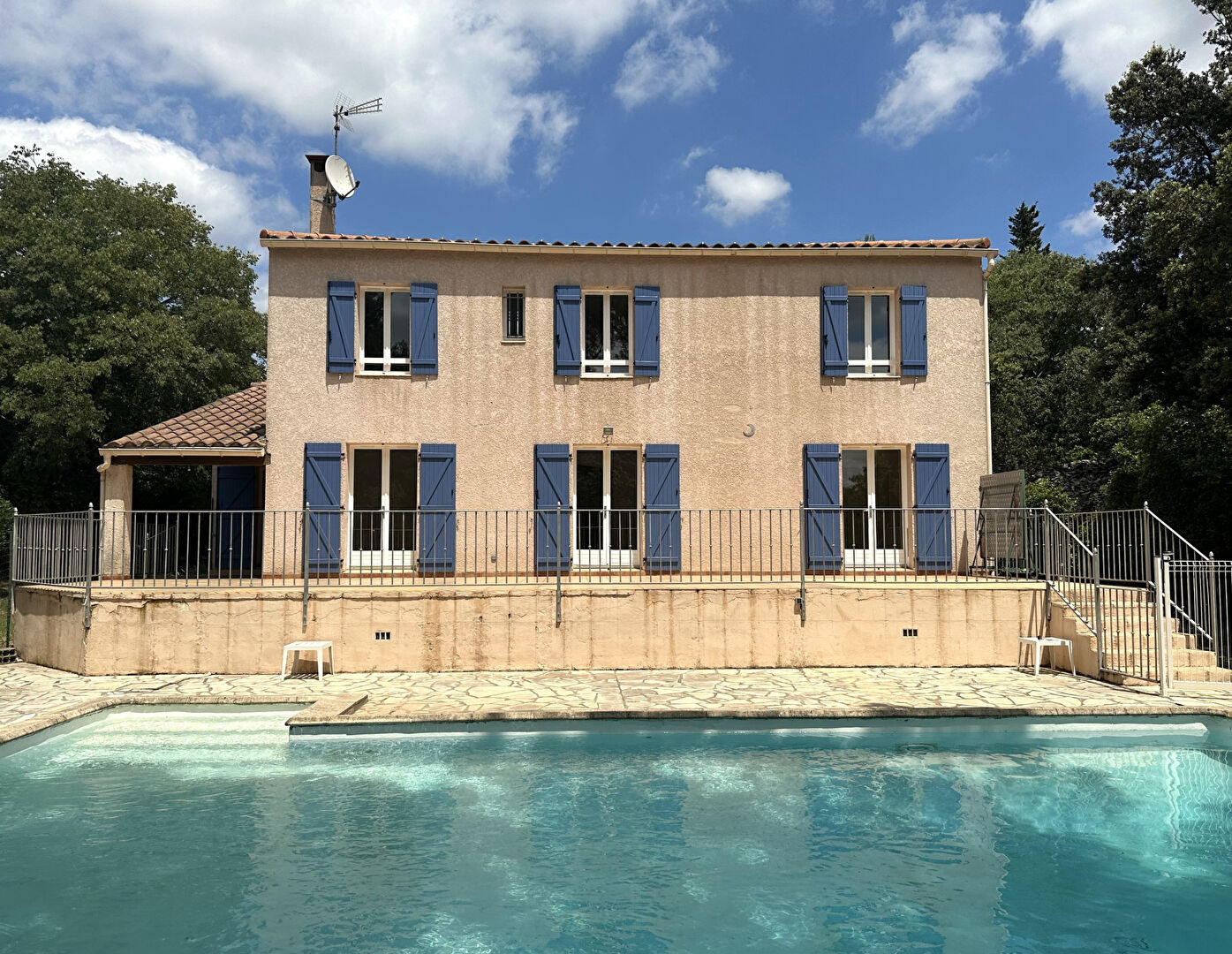 Maison 7 pièces - 210m² - NIMES