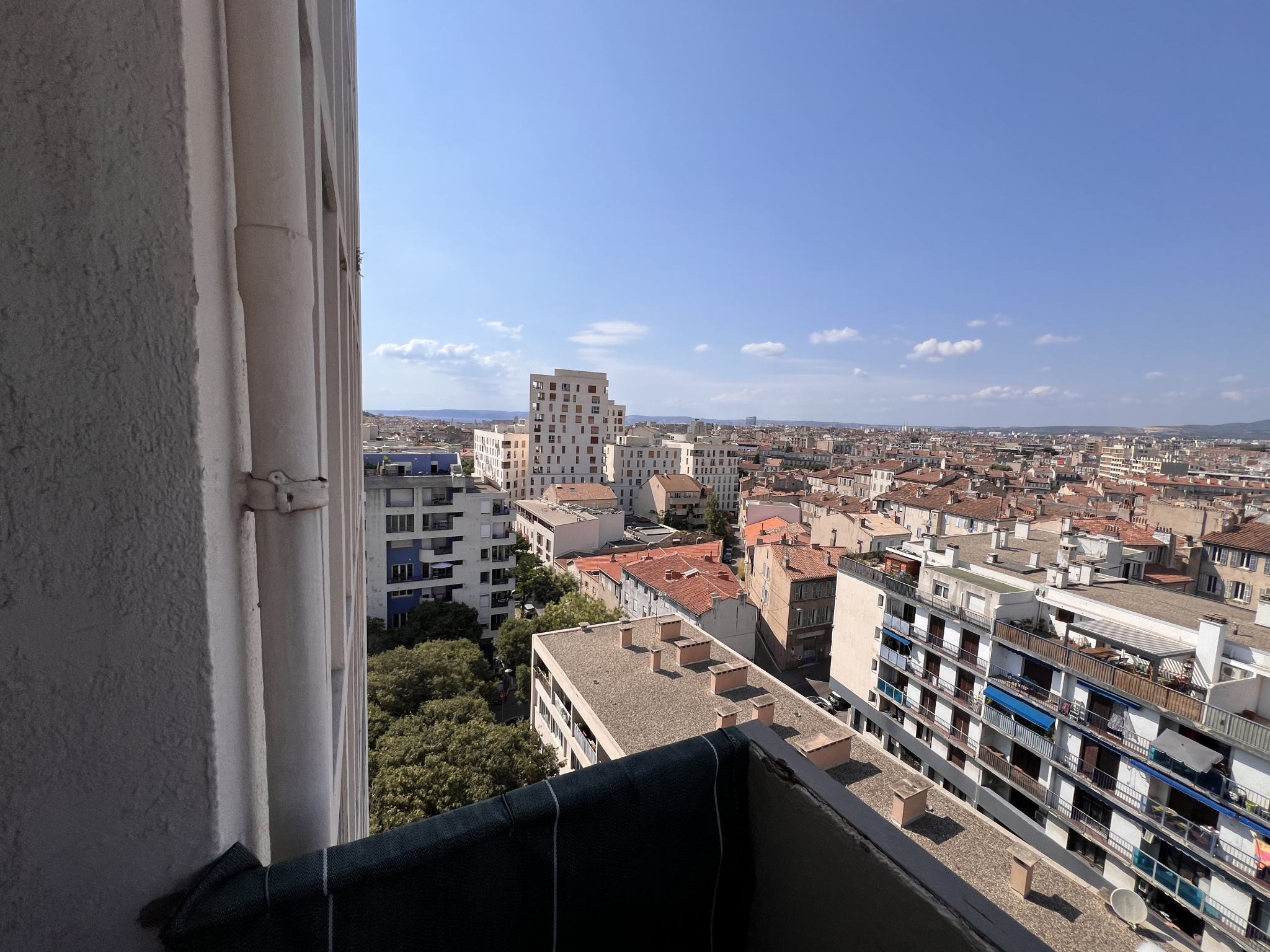 Appartement 2 pièces - 43m² - MARSEILLE  - 5ème