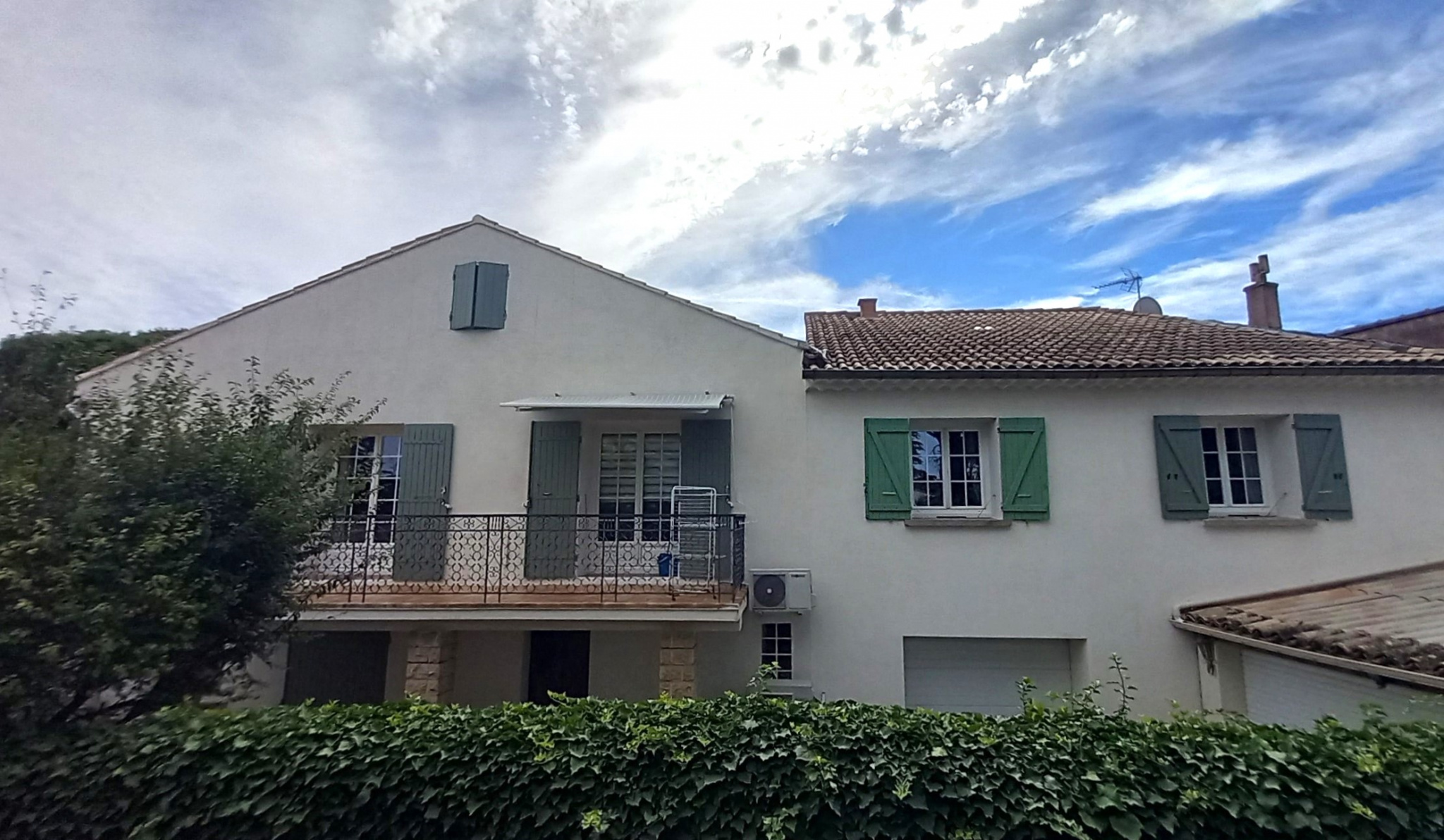 Maison 3 pièces - 70m² - SORGUES