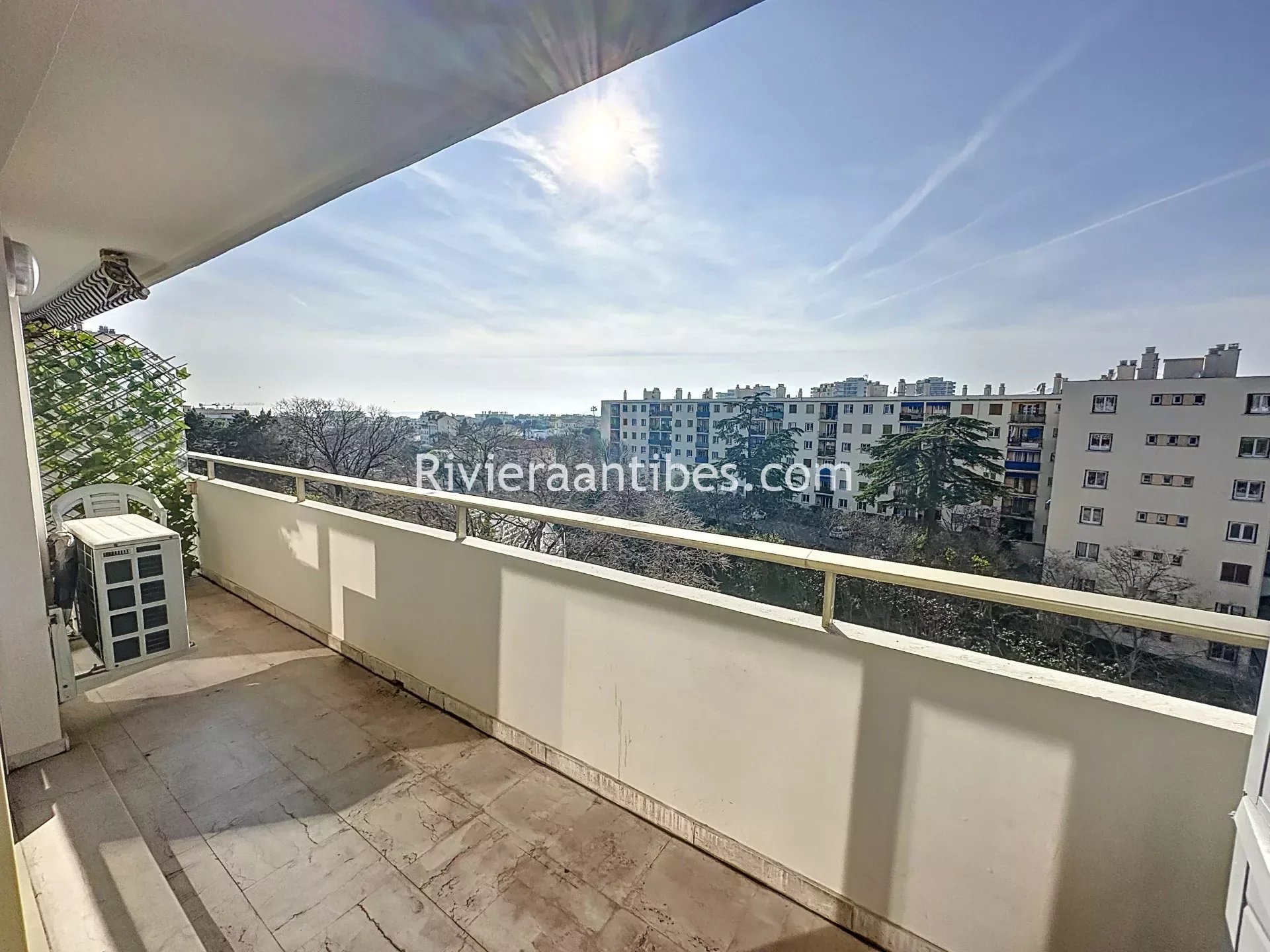 Appartement 1 pièce - 22m² - ANTIBES