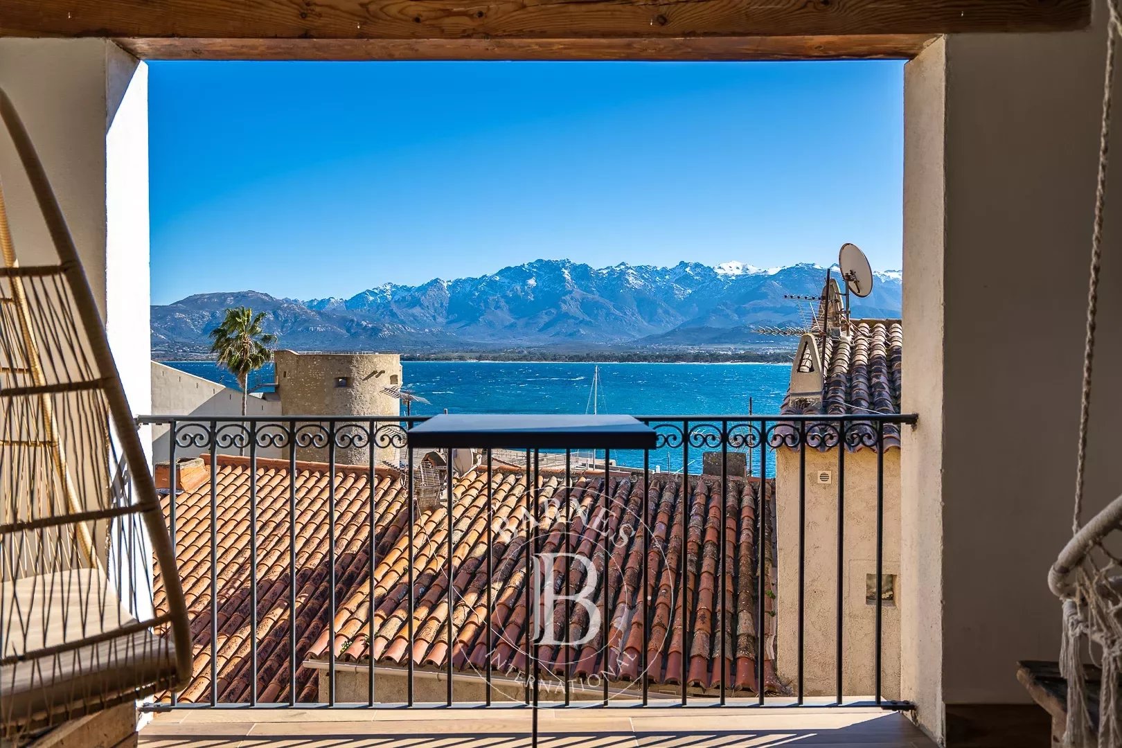 Appartement 5 pièces - 127m² - CALVI