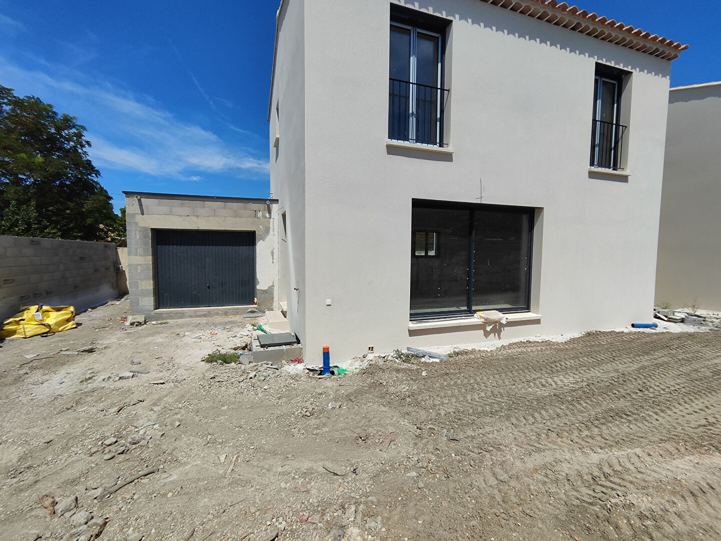 Maison 4 pièces - 98m² - ARLES