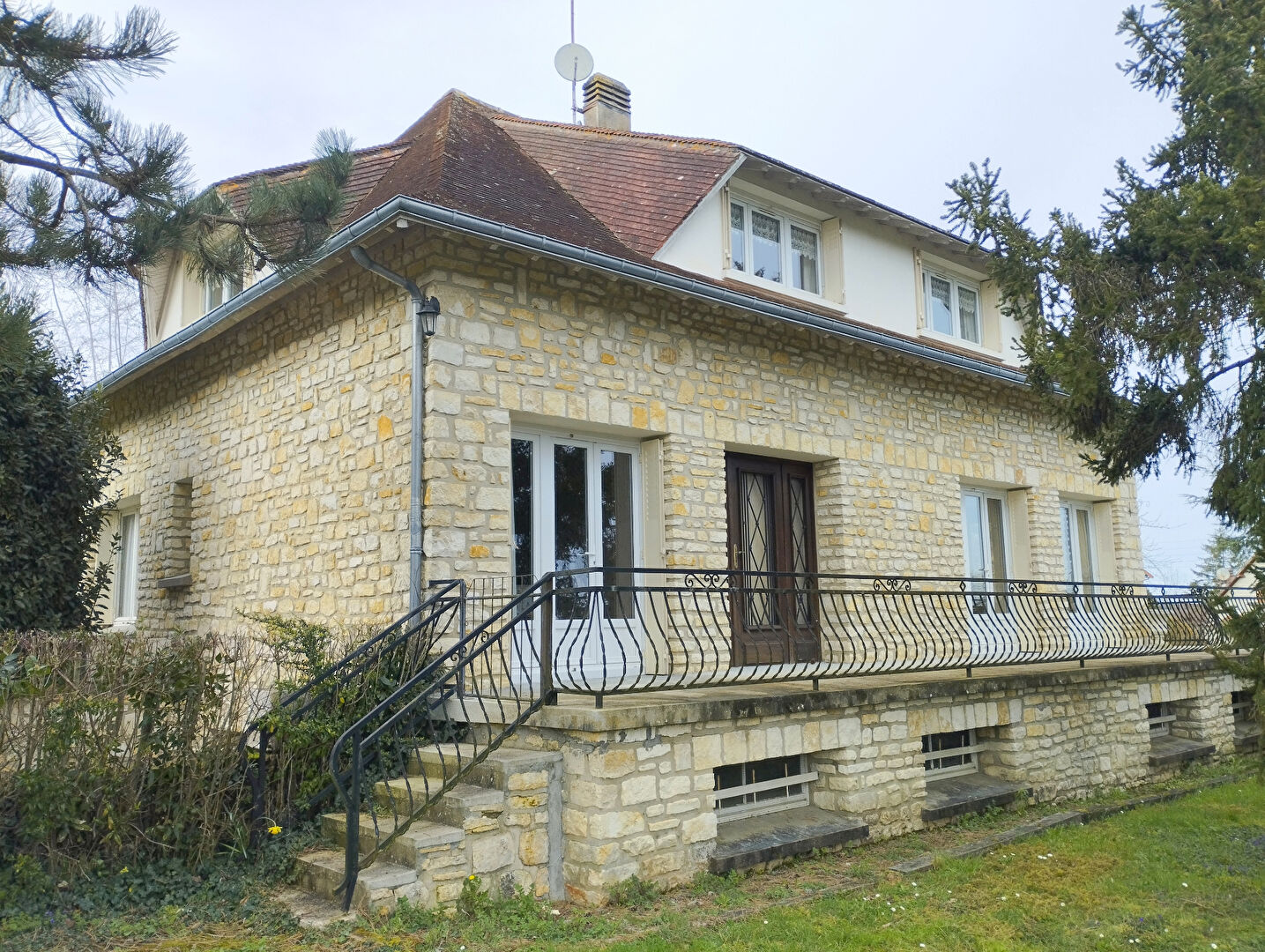 Maison 7 pièces - 176m²