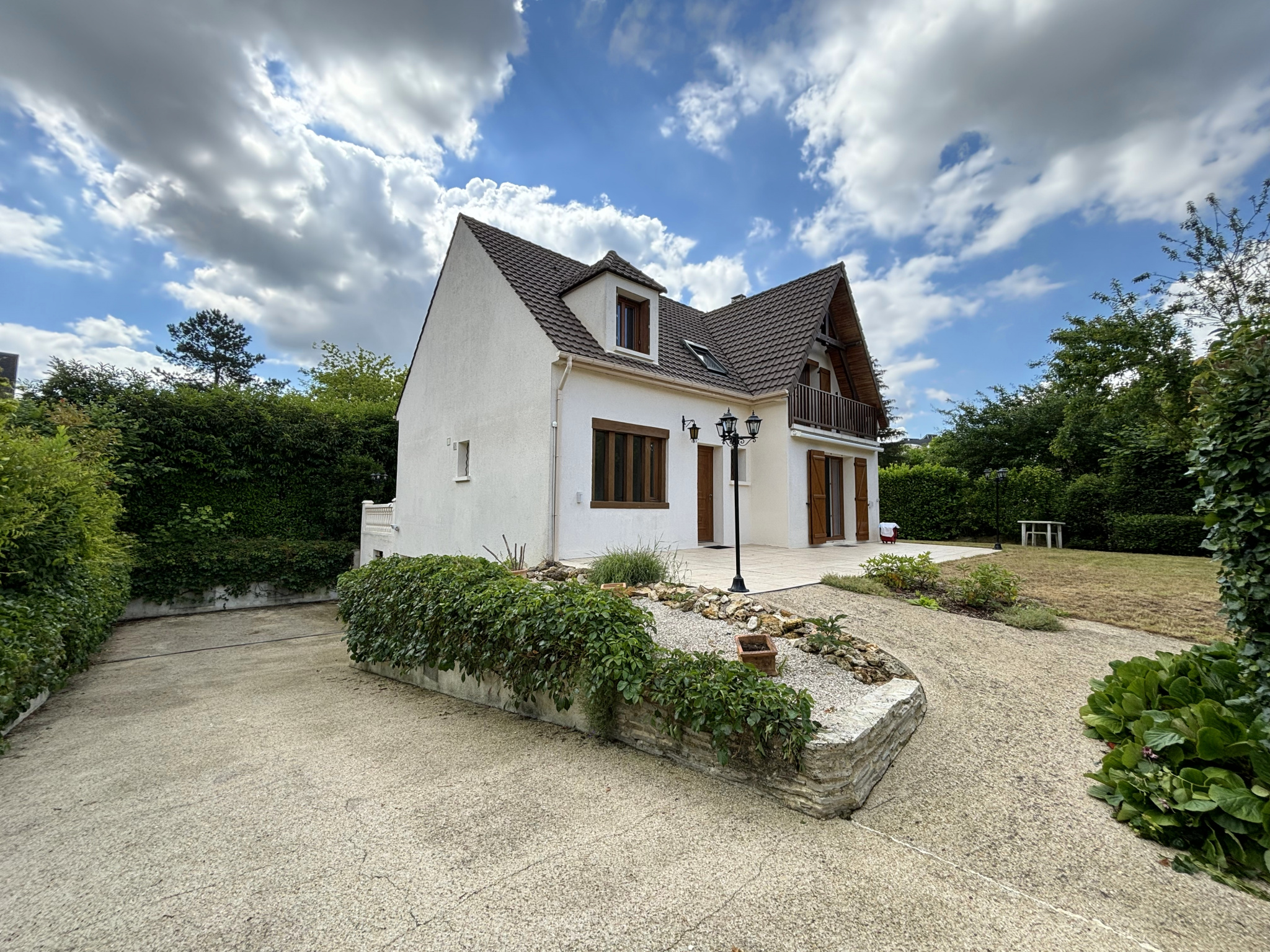 Maison 7 pièces - 150m² - LE PLESSIS TREVISE