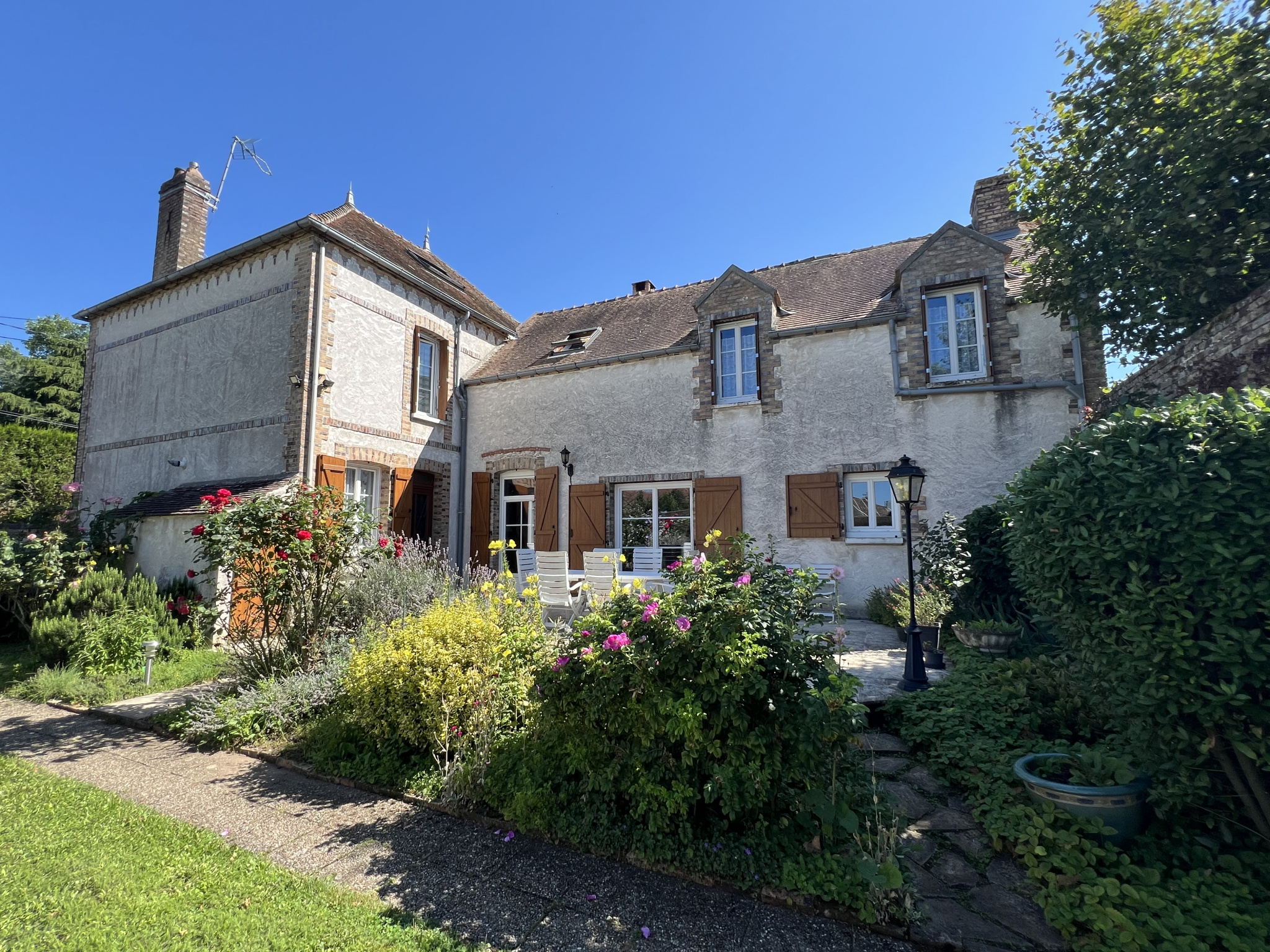 Maison 5 pièces - 200m² - PONT SUR YONNE