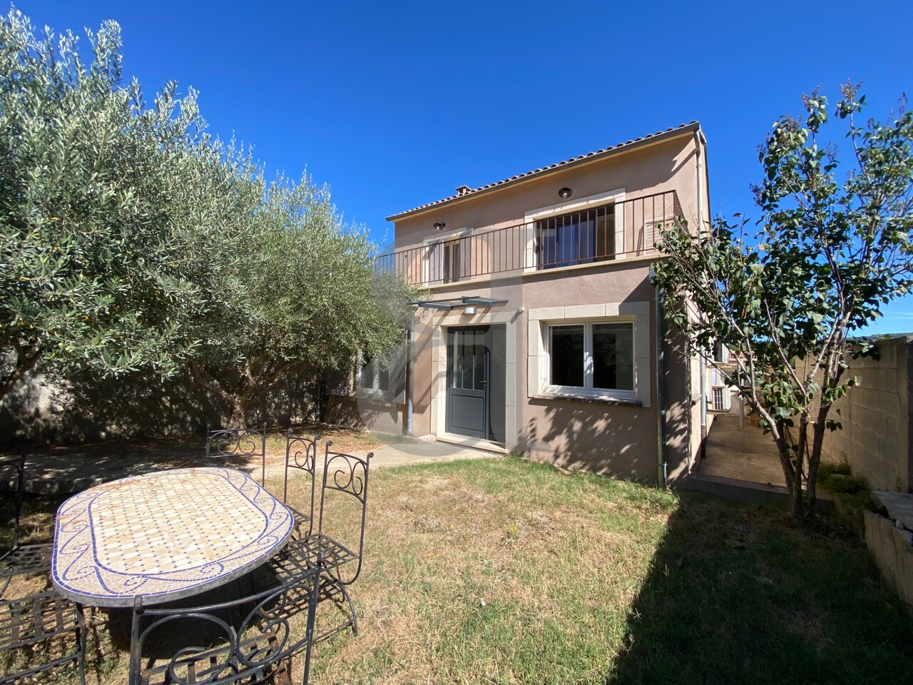 Maison 4 pièces - 87m² - VAISON LA ROMAINE