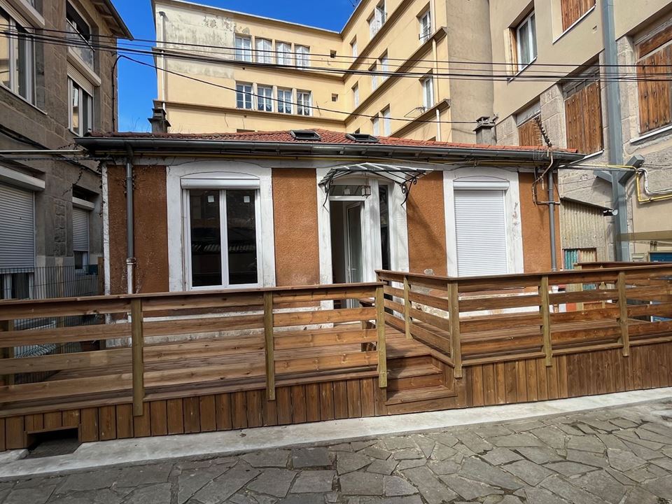 Immeuble  - 71m² - ST ETIENNE