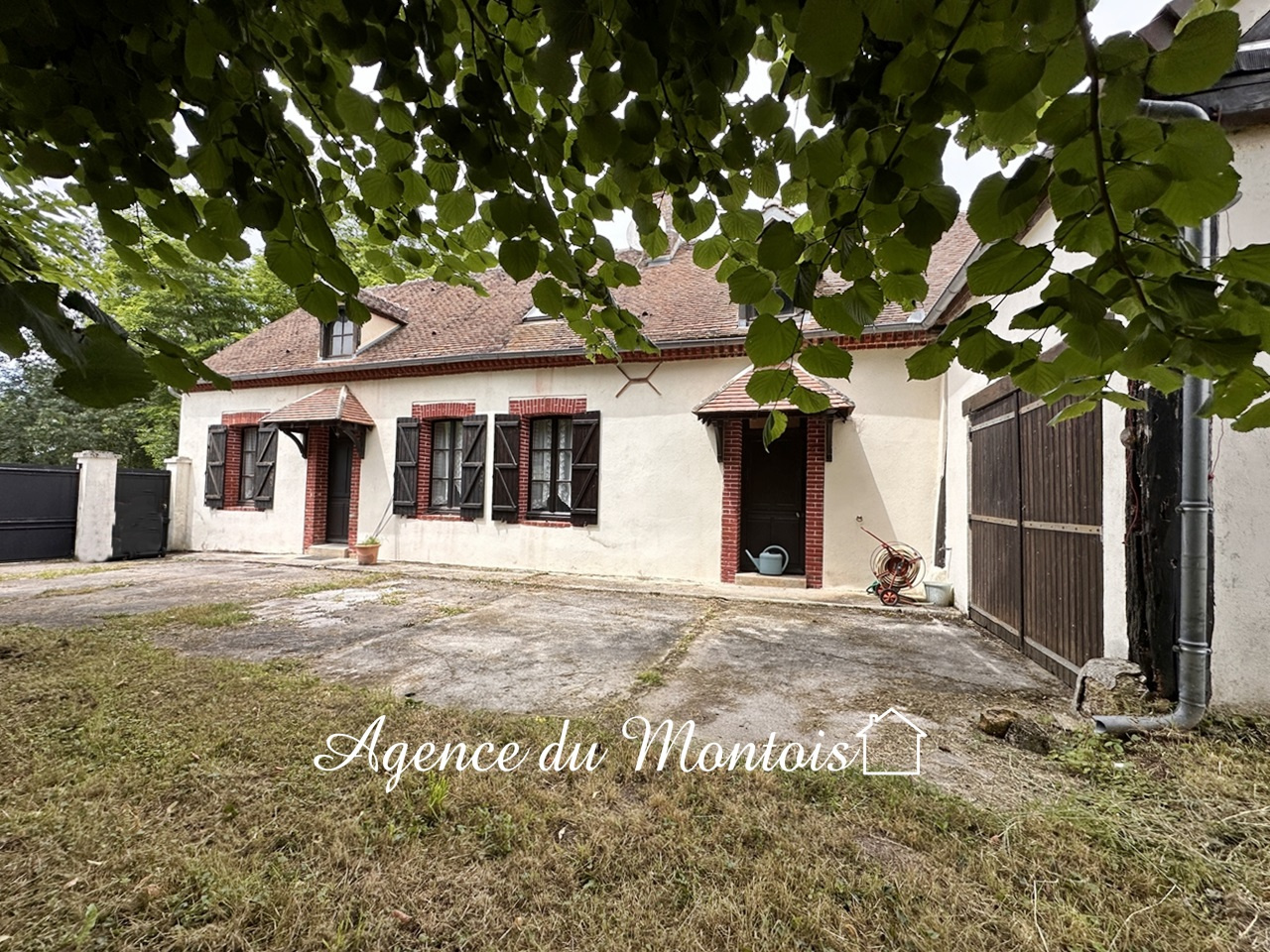 Maison 3 pièces - 109m² - BRAY SUR SEINE