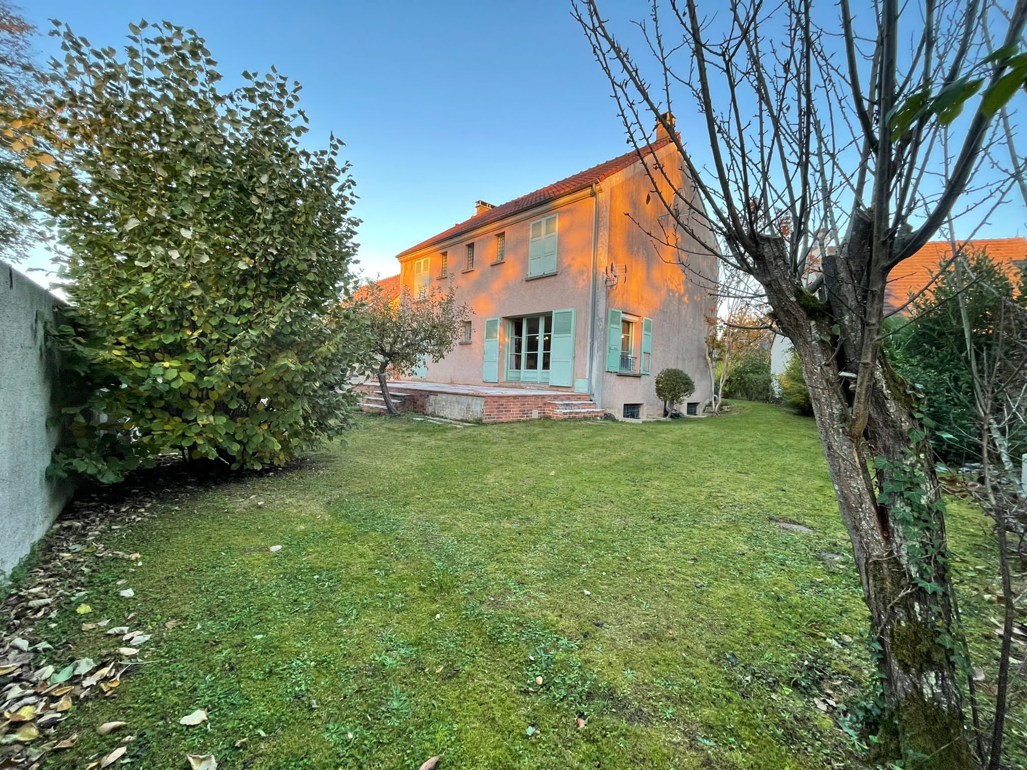 Maison 7 pièces - 159m² - LE PLESSIS TREVISE