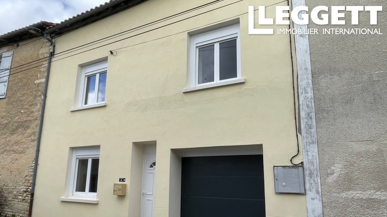 Maison 6 pièces - 83m² - AIGRE