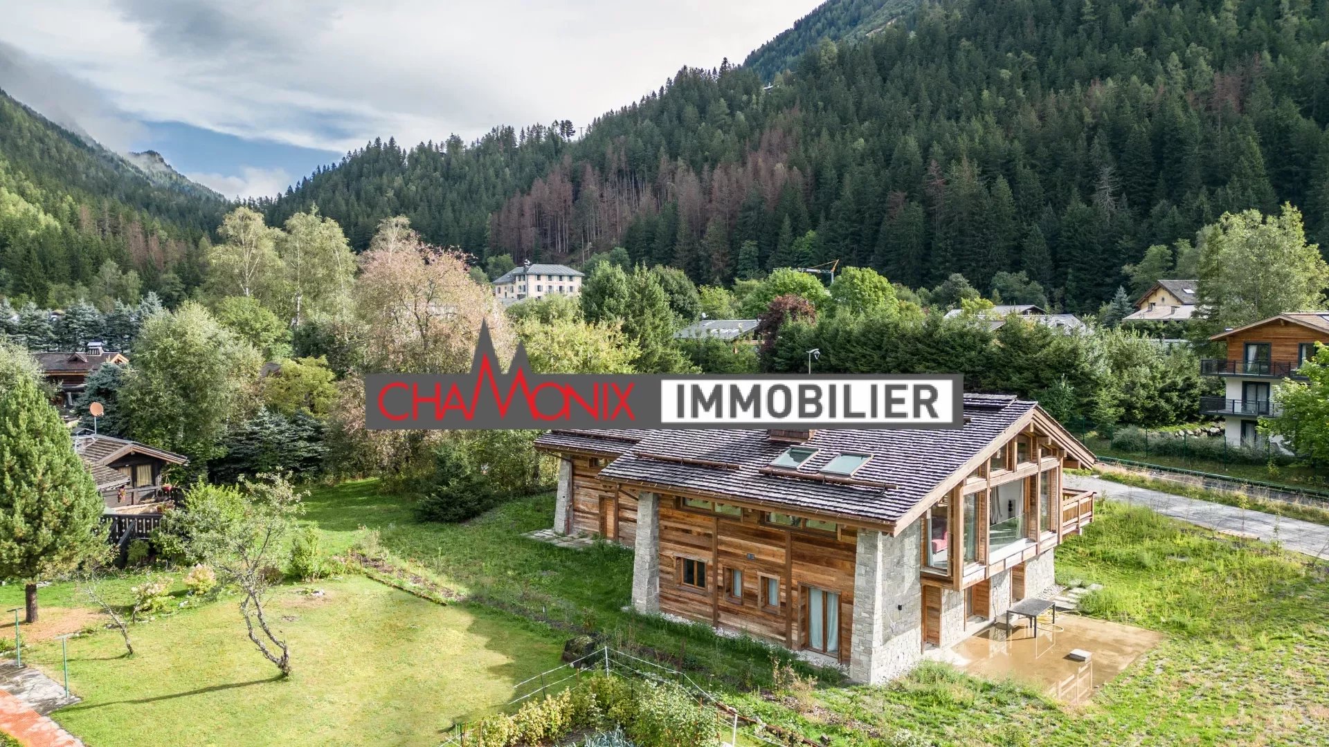 Maison 10 pièces - 427m² - CHAMONIX MONT BLANC