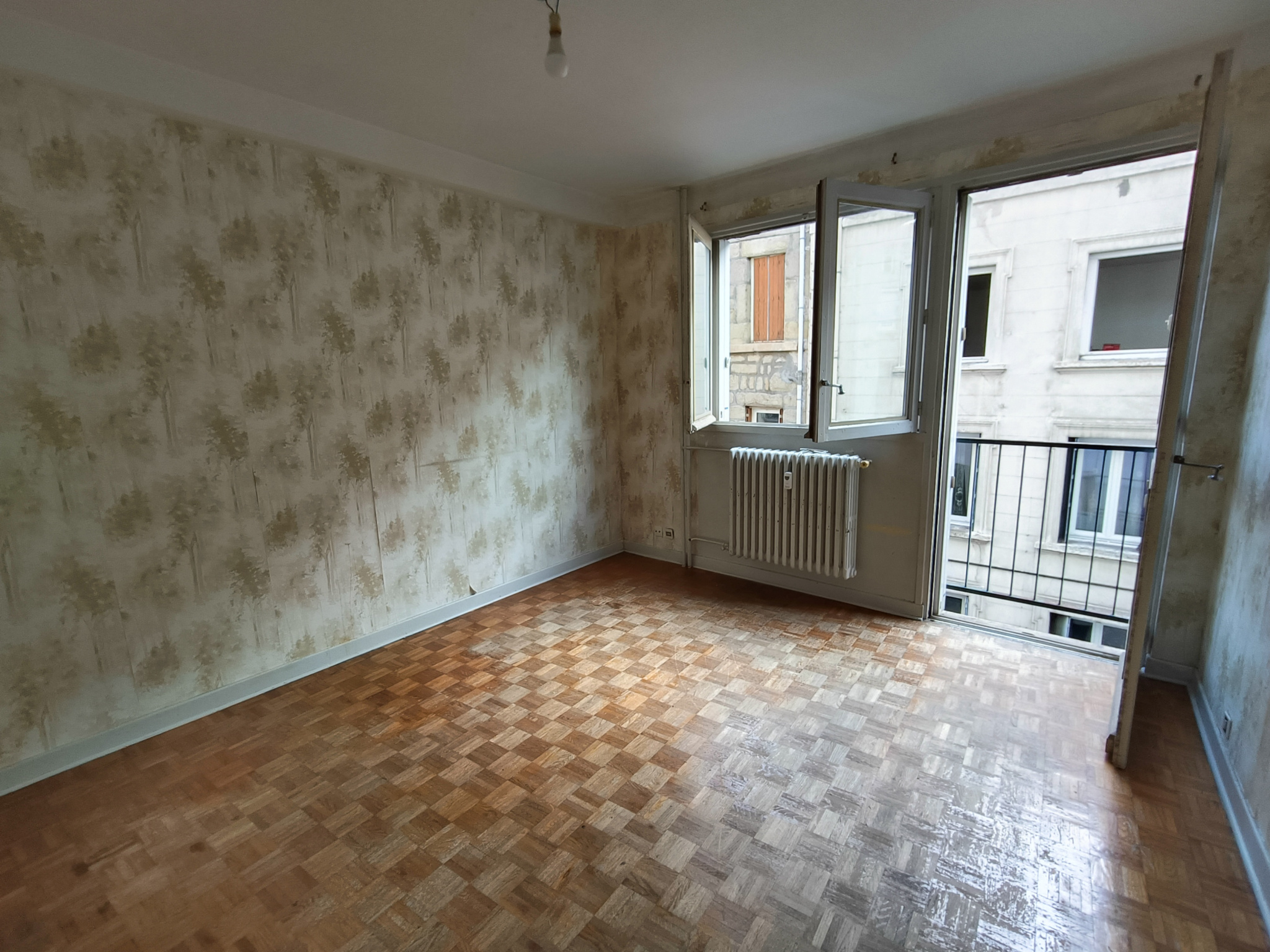 Appartement 2 pièces - 45m² - ST ETIENNE