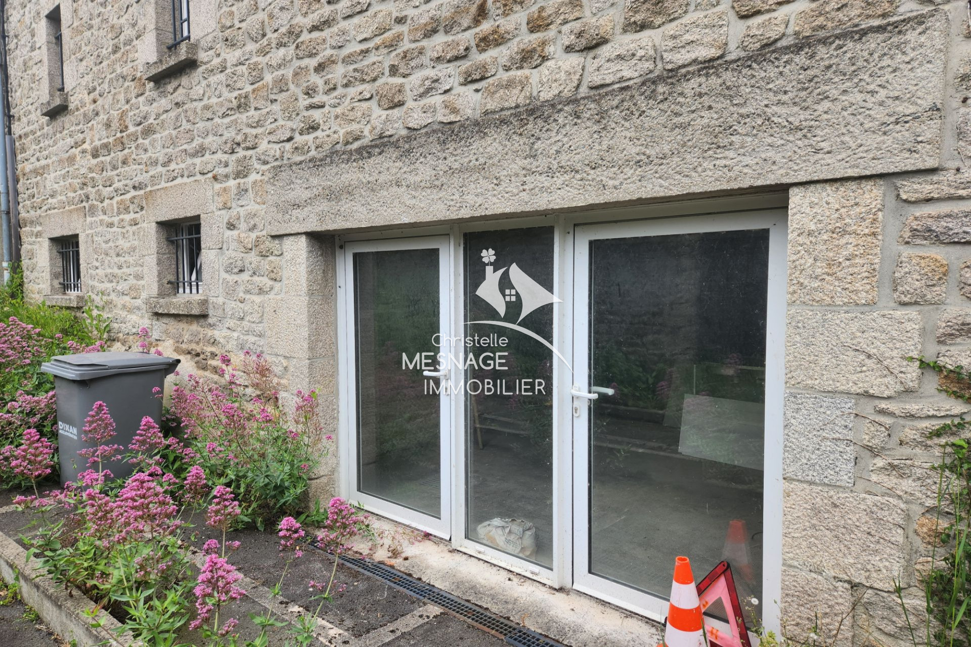 Local Professionnel  - 140m² - DINAN