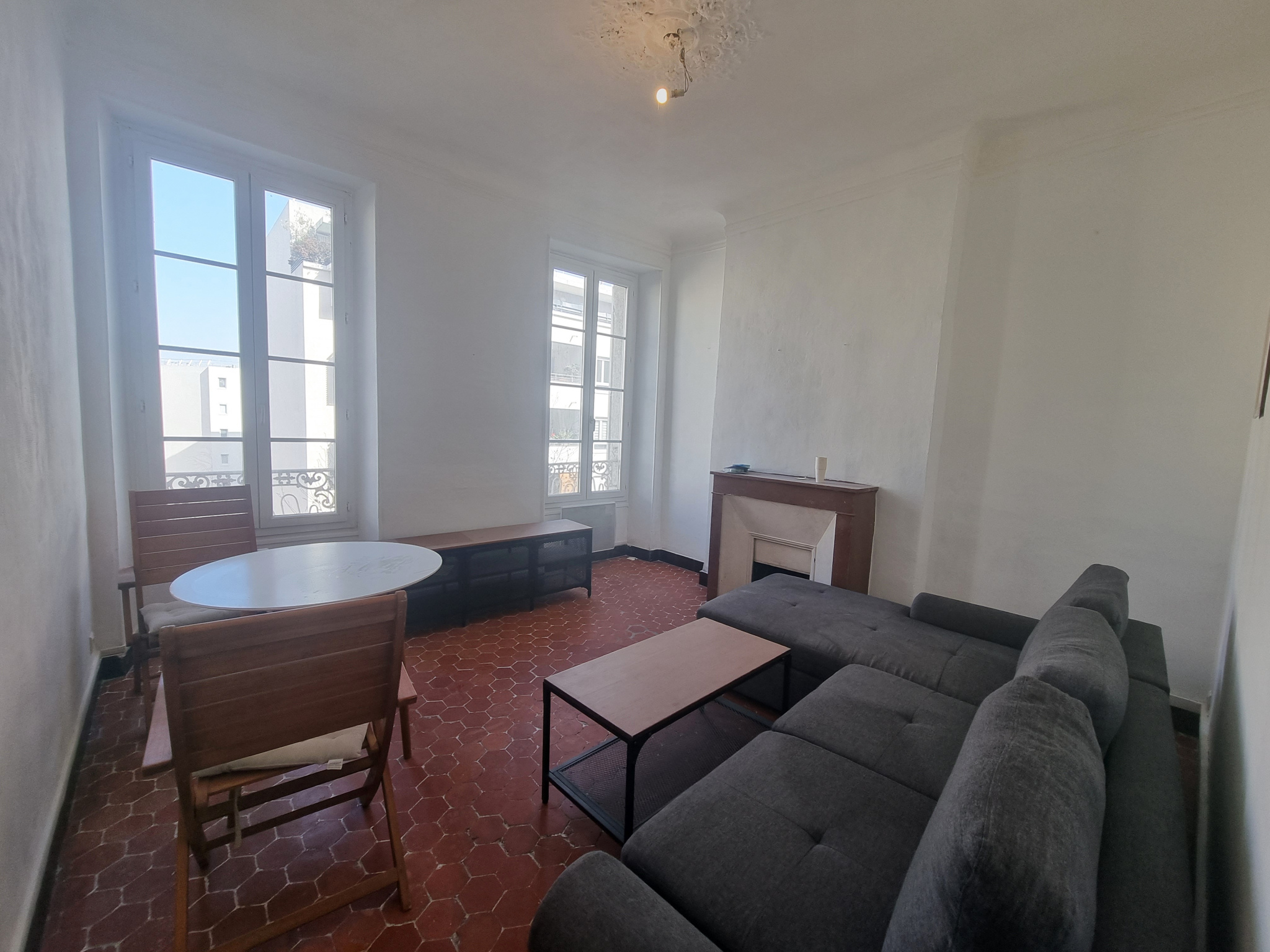 Appartement 2 pièces - 40m² - MARSEILLE  - 3ème