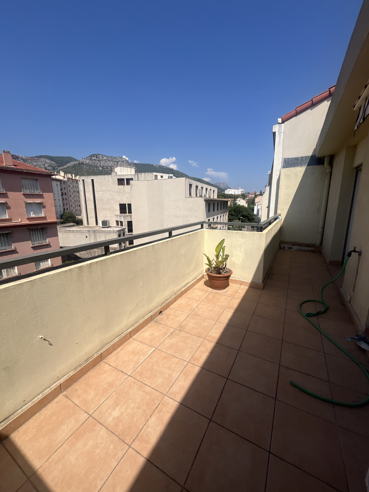 Appartement 2 pièces - 44m² - TOULON