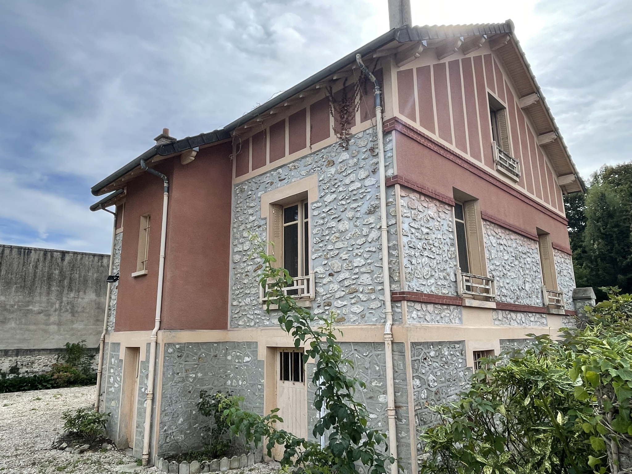 Maison 5 pièces - 150m² - LA FERTE GAUCHER