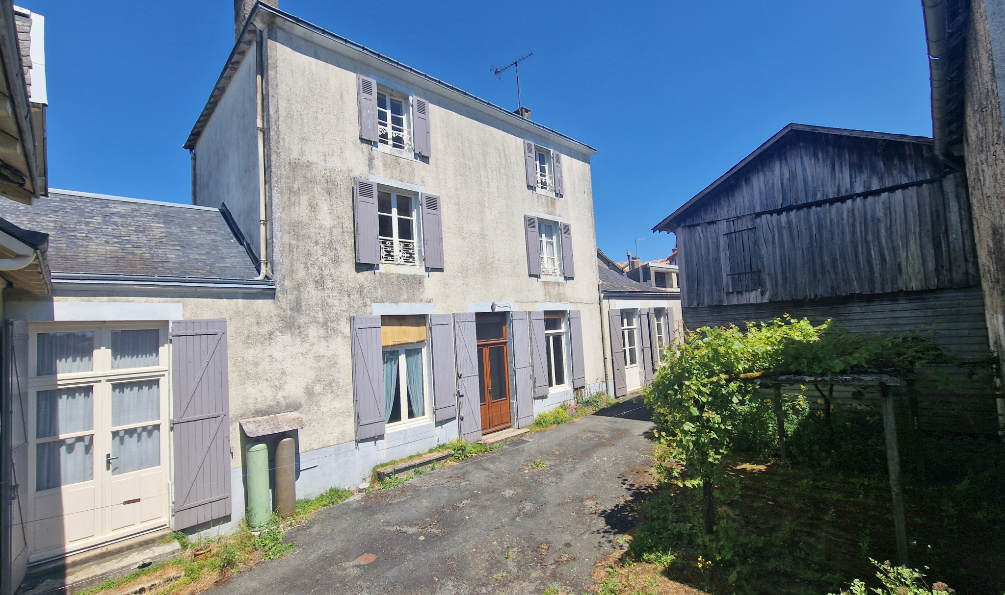 Maison 7 pièces - 192m² - SANXAY