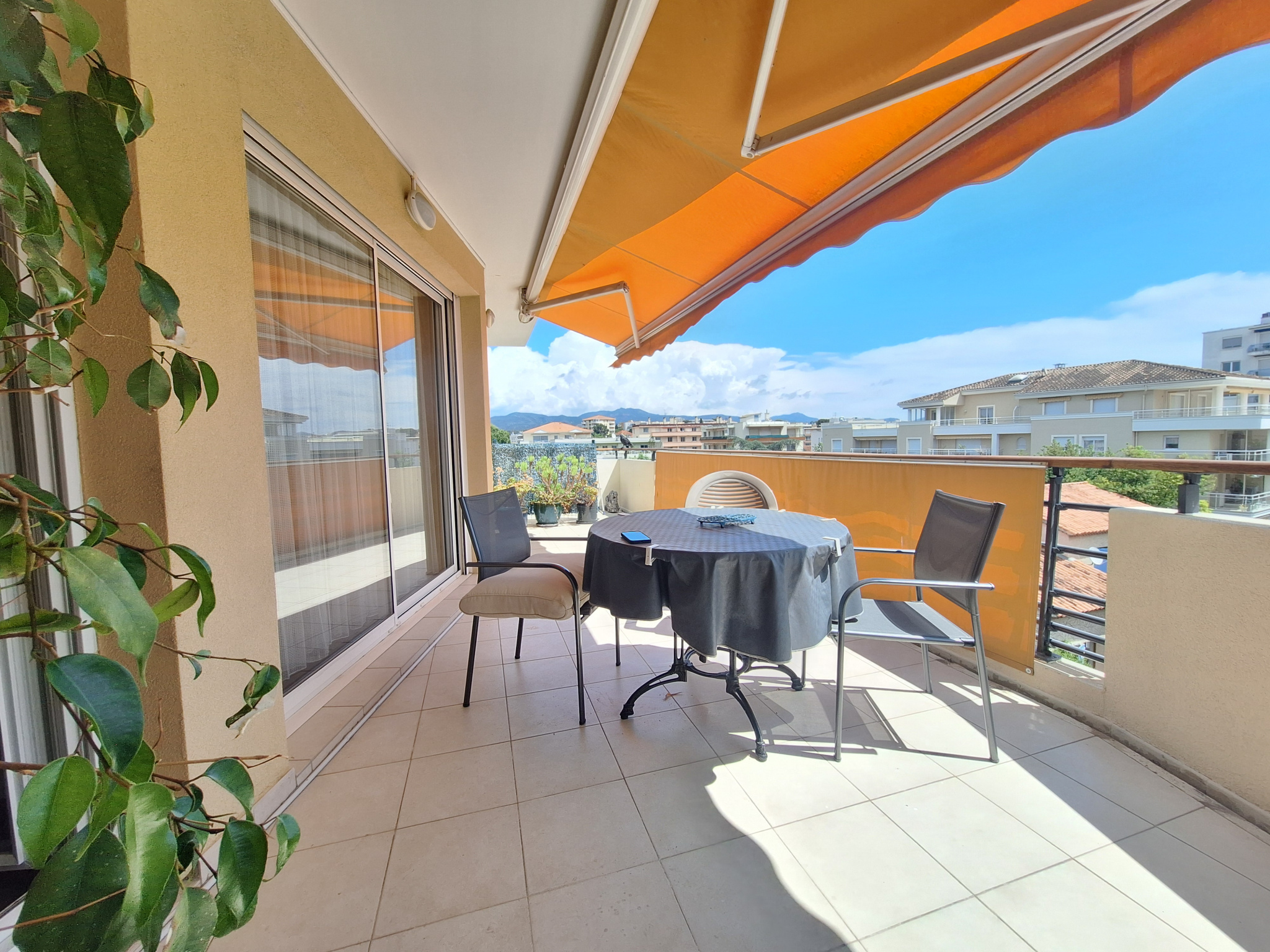 Appartement 4 pièces - 91m² - ST RAPHAEL