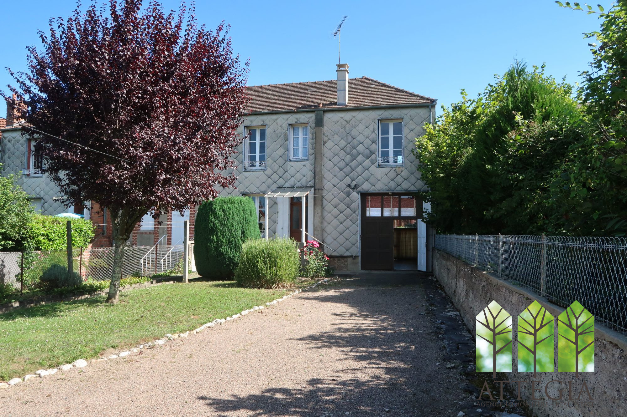 Maison 8 pièces - 170m² - BONNAT