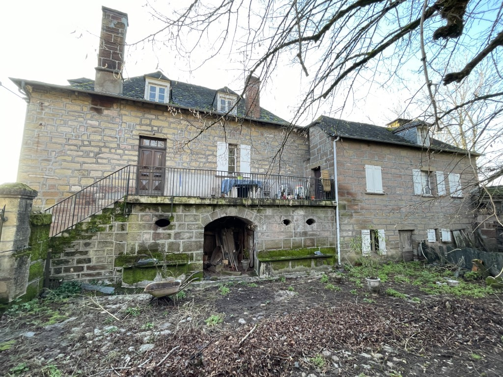 Maison 7 pièces - 183m² - ST AULAIRE