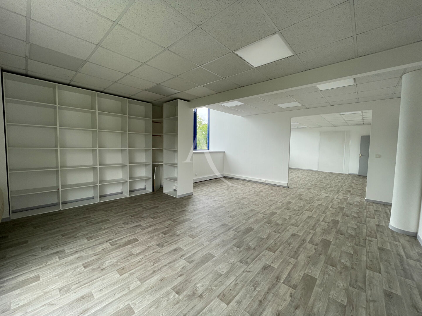 Local Professionnel  - 110m² - ANGERS