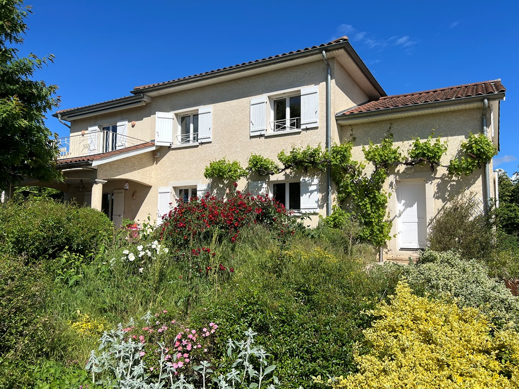 Maison 7 pièces - 195m² - CHAZAY D AZERGUES