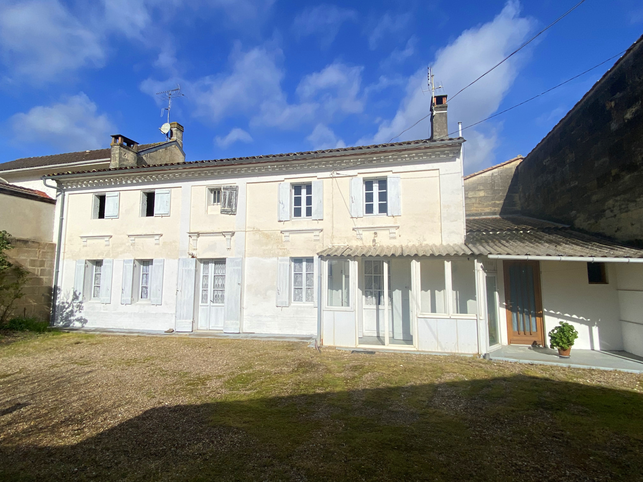 Maison 4 pièces - 160m² - LES ARTIGUES DE LUSSAC