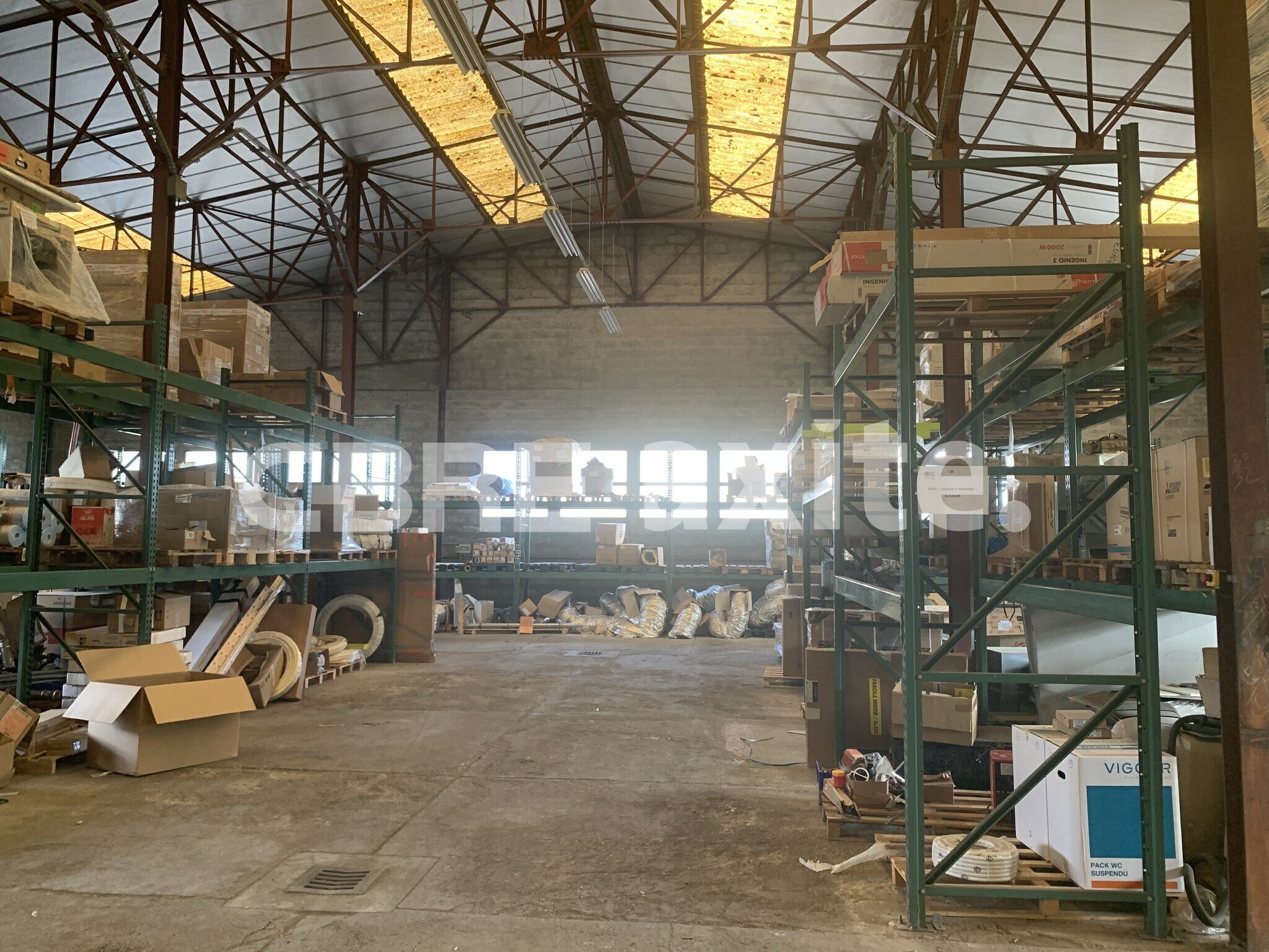 Local industriel  - 2 235m² - ST JULIEN EN GENEVOIS