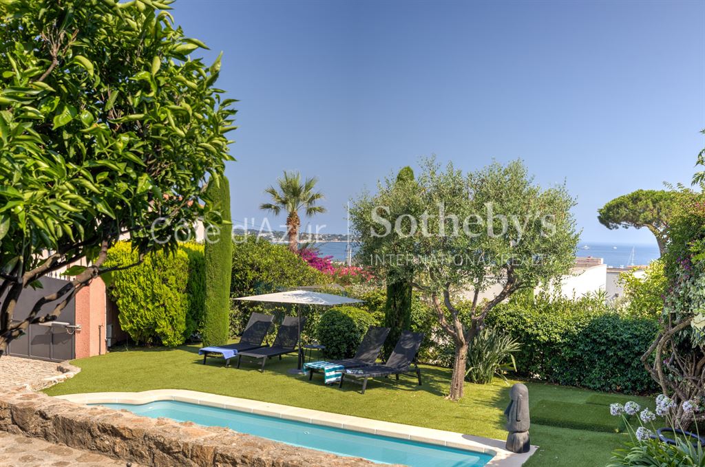 Maison 5 pièces - 147m² - LE GOLFE JUAN