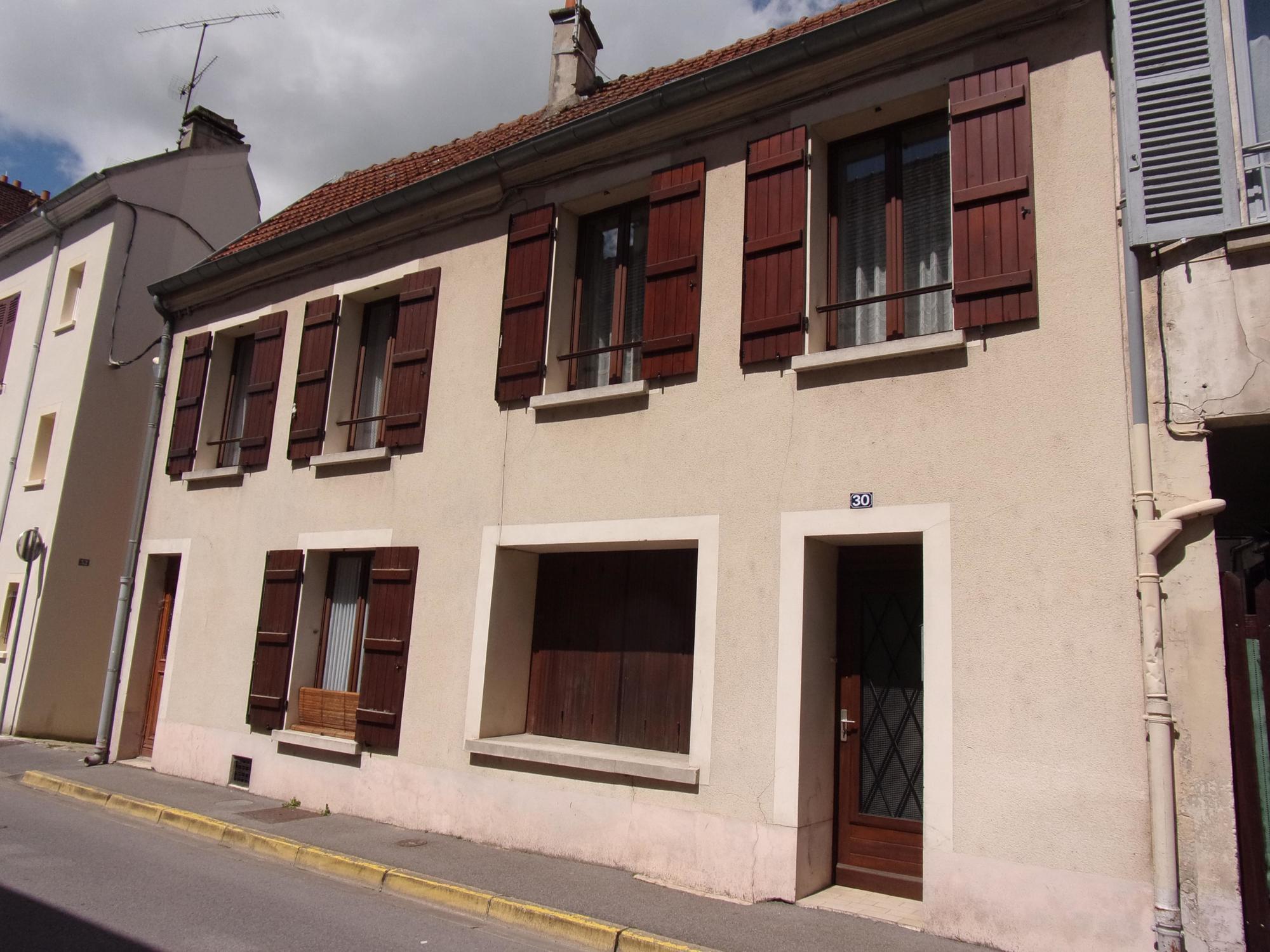 Maison 6 pièces - 110m² - LA FERTE SOUS JOUARRE