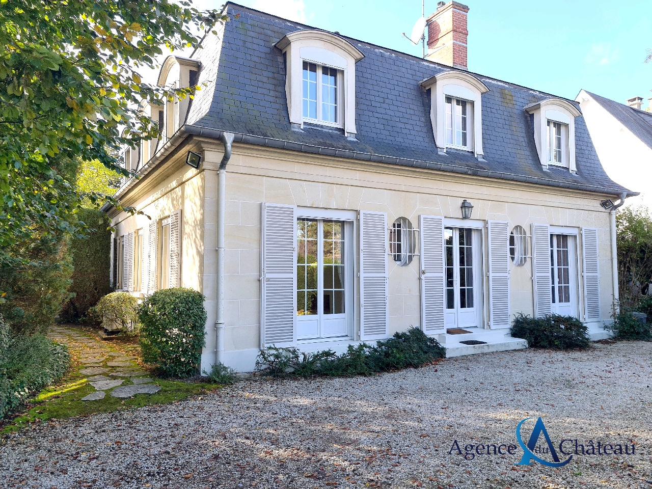 Maison 6 pièces - 277m² - COMPIEGNE