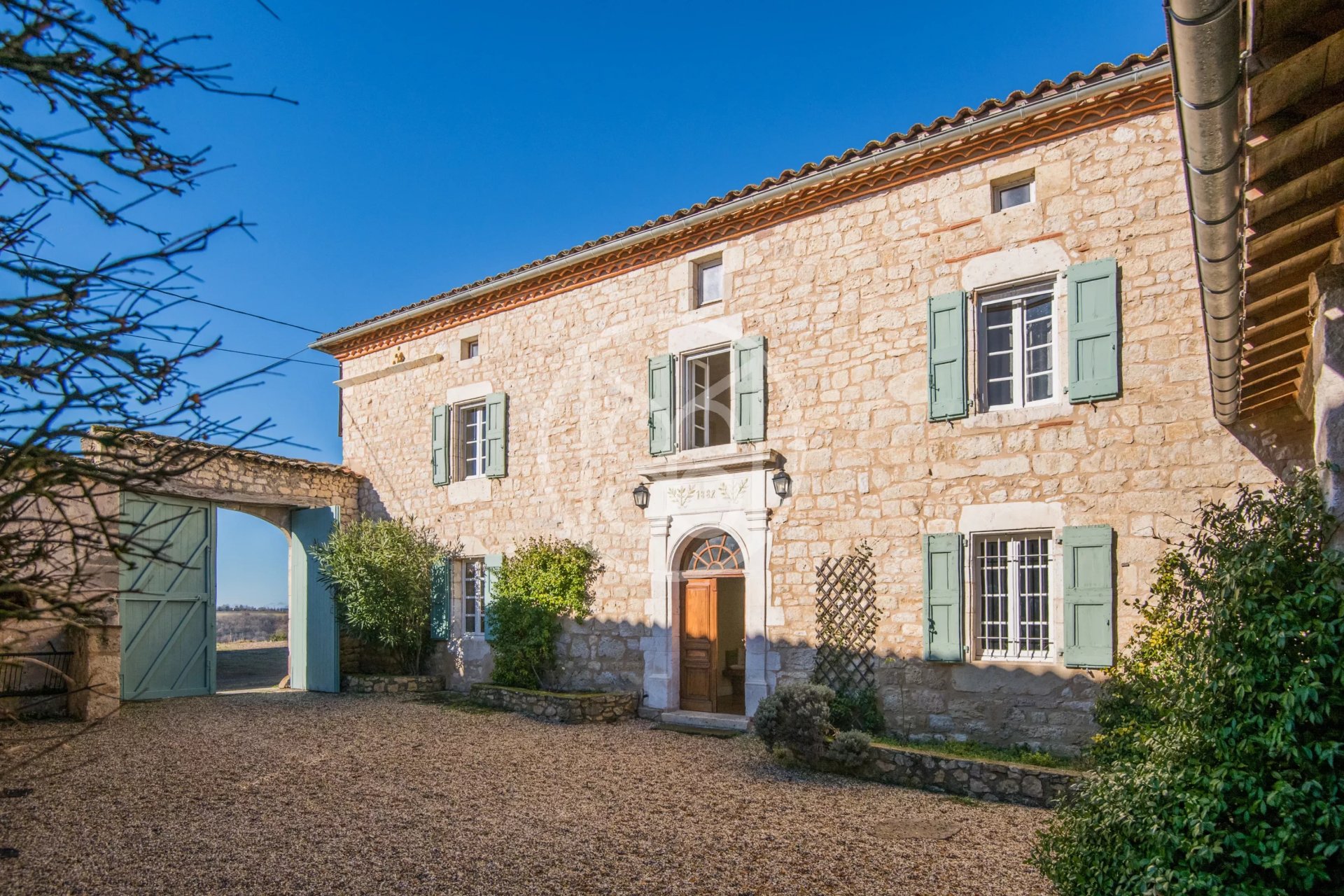 Maison 8 pièces - 352m² - CORDES SUR CIEL