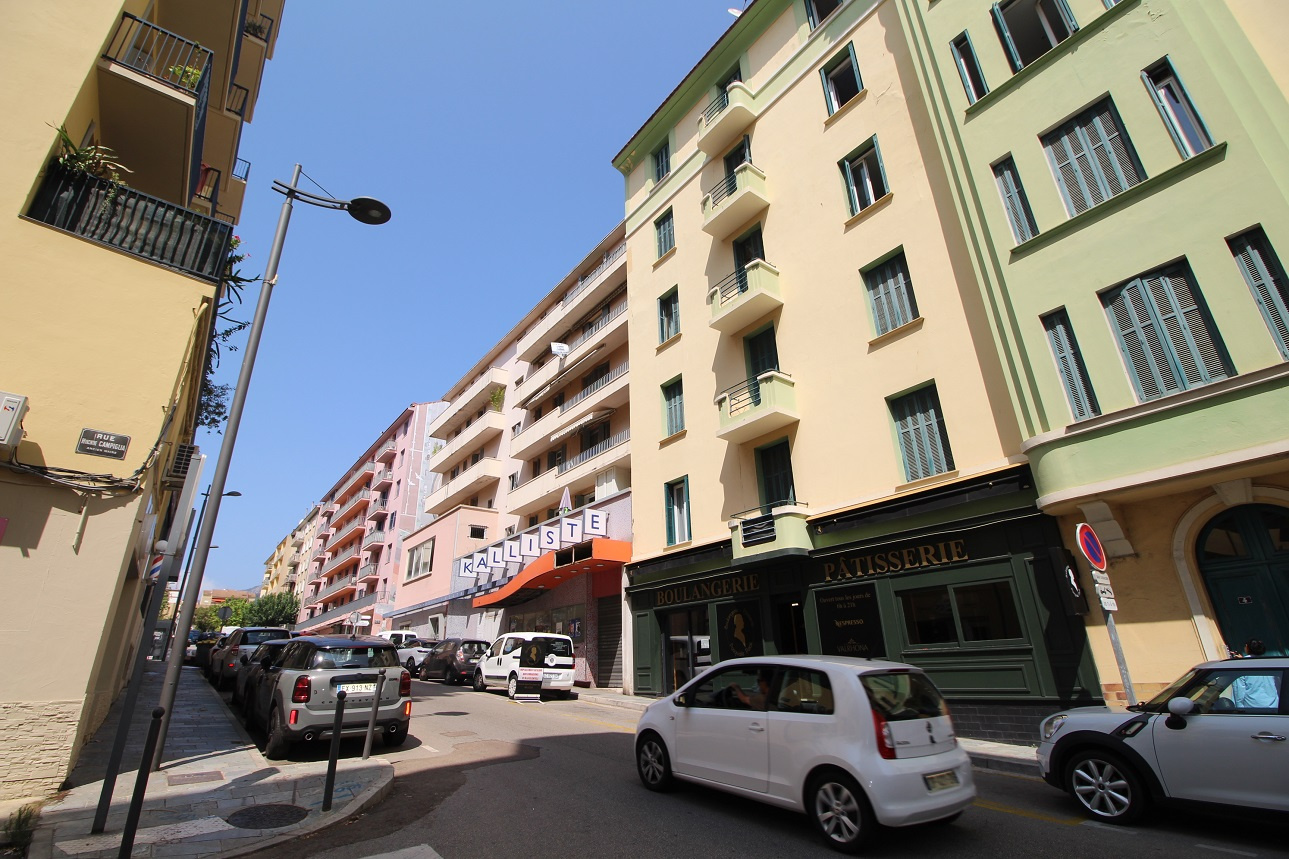 Appartement 3 pièces - 78m² - AJACCIO