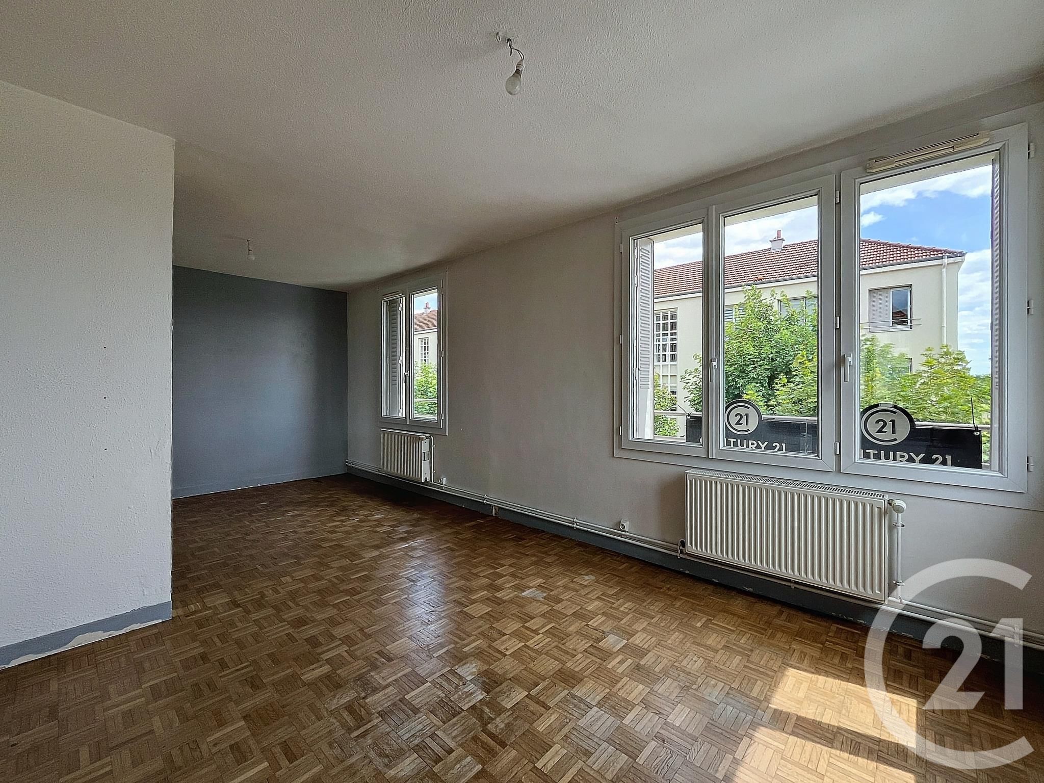 Appartement 2 pièces - 52m² - ST ANDRE LES VERGERS