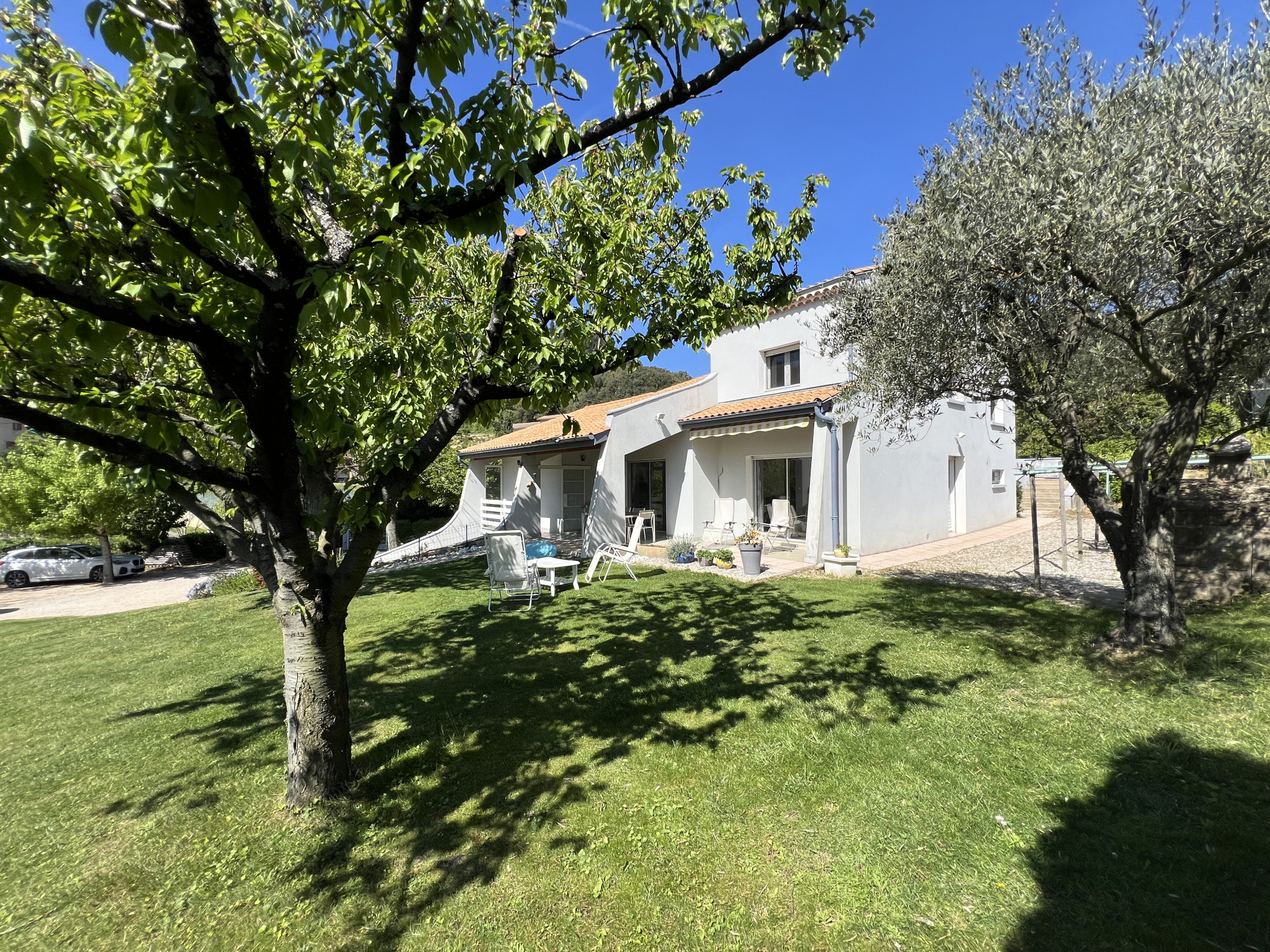 Maison 5 pièces - 146m² - ST PERAY