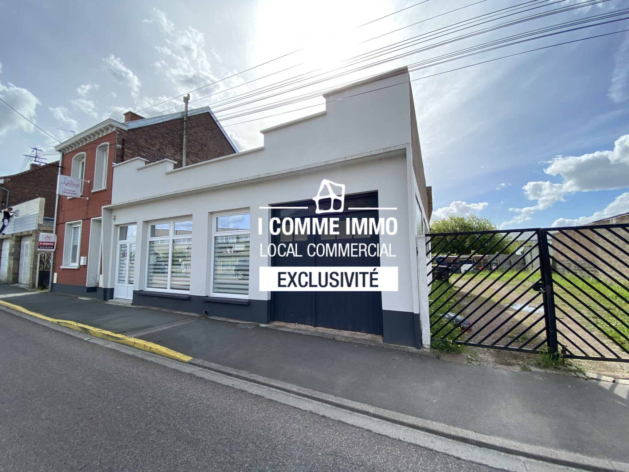 Local Professionnel  - 230m² - WINGLES