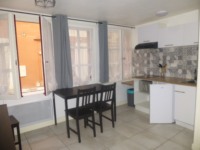 Appartement 1 pièce - 22m² - LE PUY EN VELAY