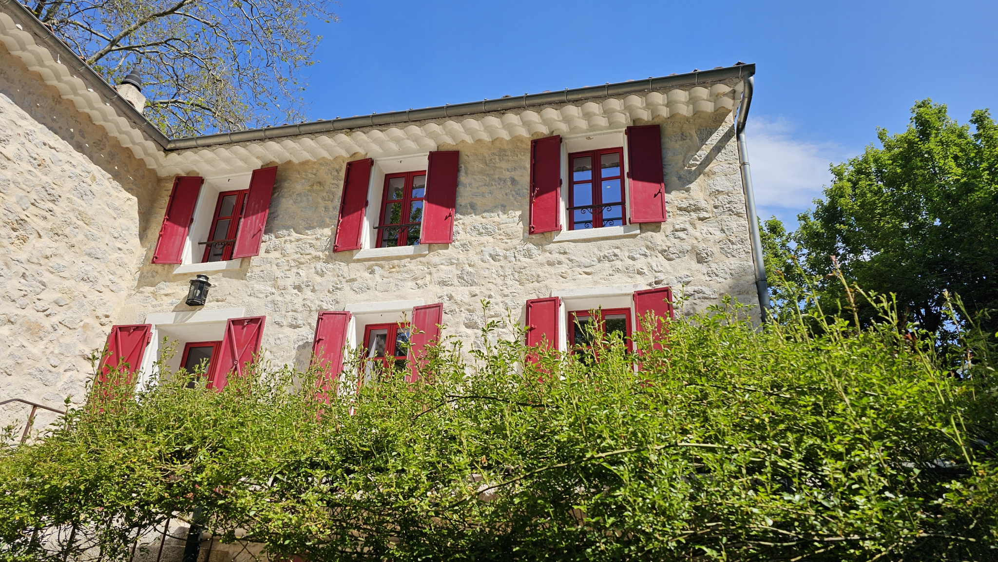 Maison 5 pièces - 200m² - CAUSSOLS