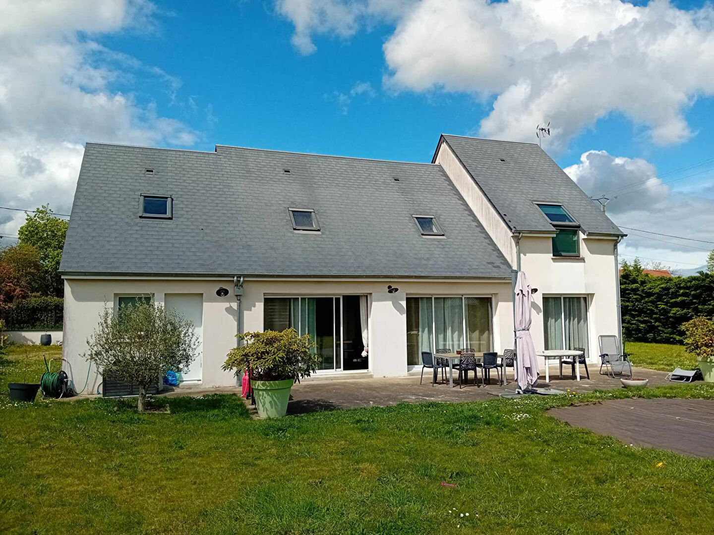 Maison 8 pièces - 180m²