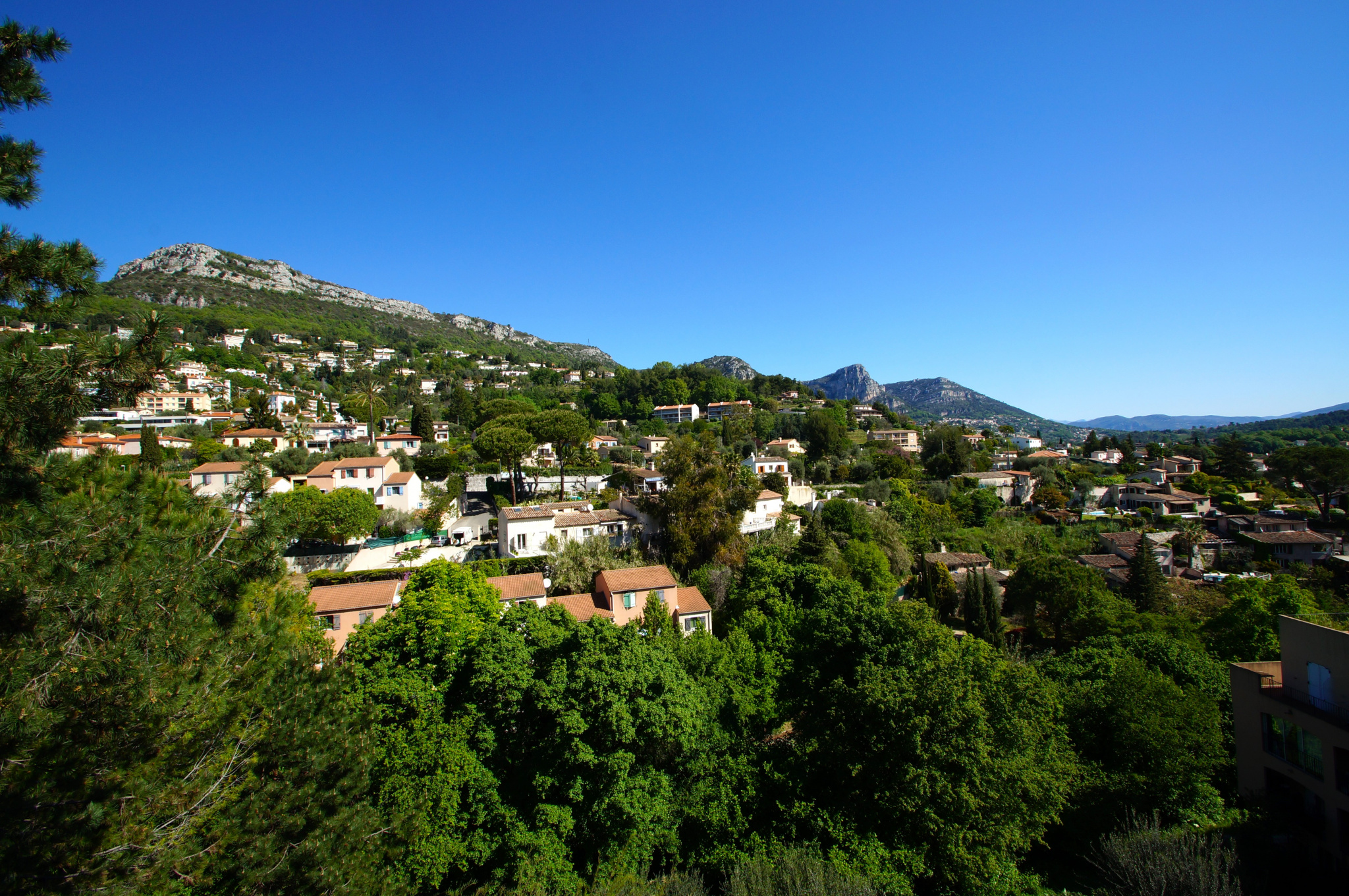 Appartement 2 pièces - 66m² - VENCE