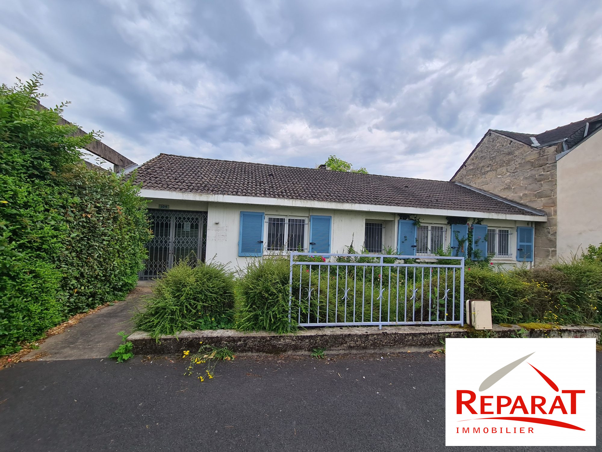 Local Professionnel  - 115m² - BRIVE LA GAILLARDE