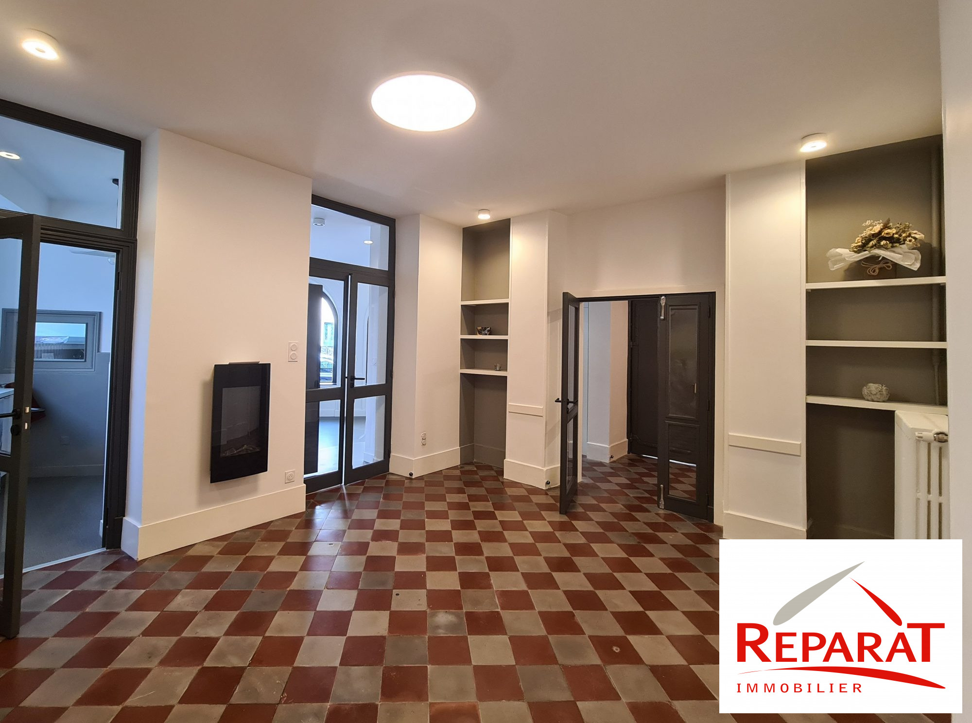 Local Professionnel  - 59m² - BRIVE LA GAILLARDE