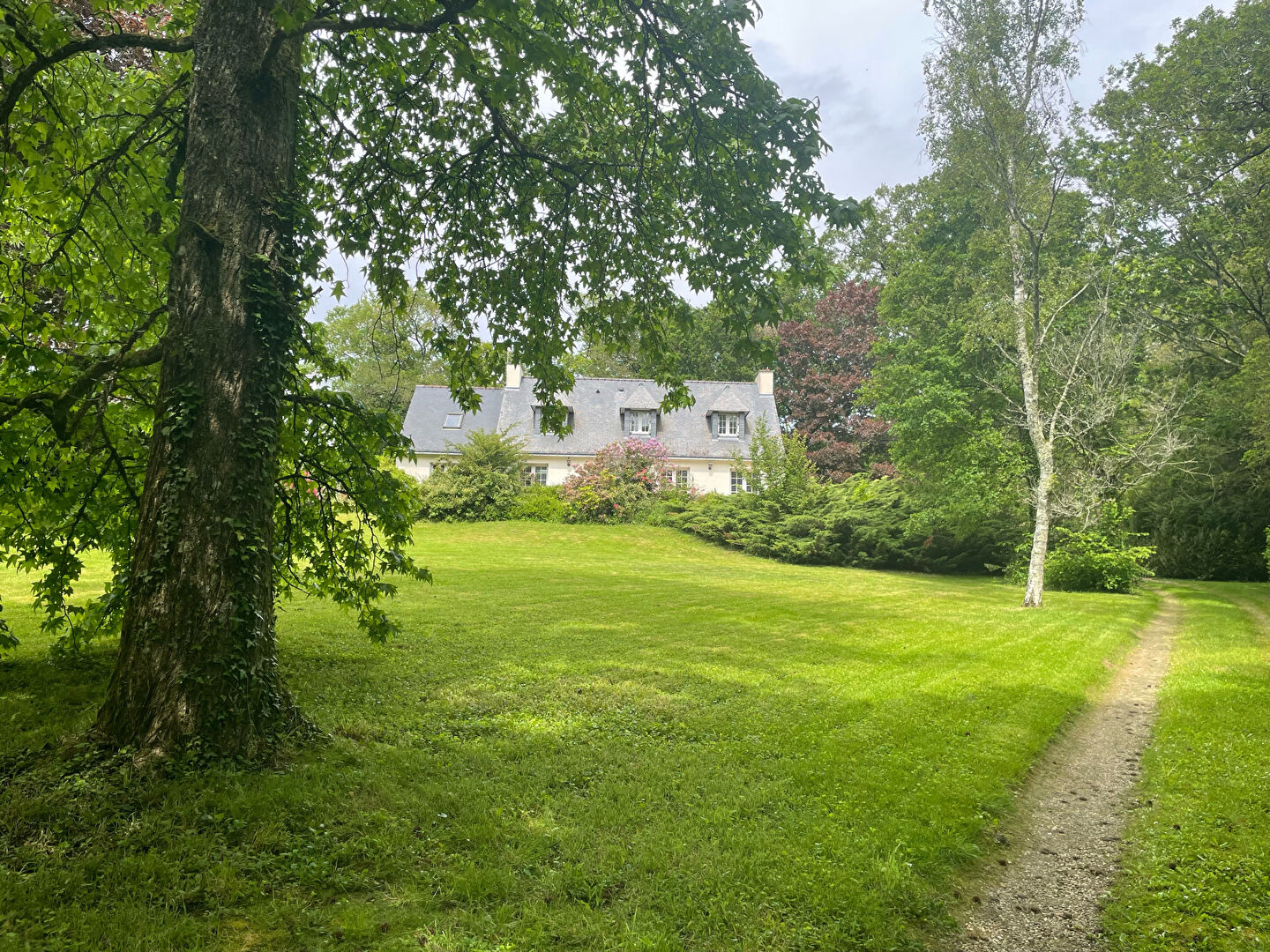 Maison 5 pièces - 160m² - ST JEAN LA POTERIE